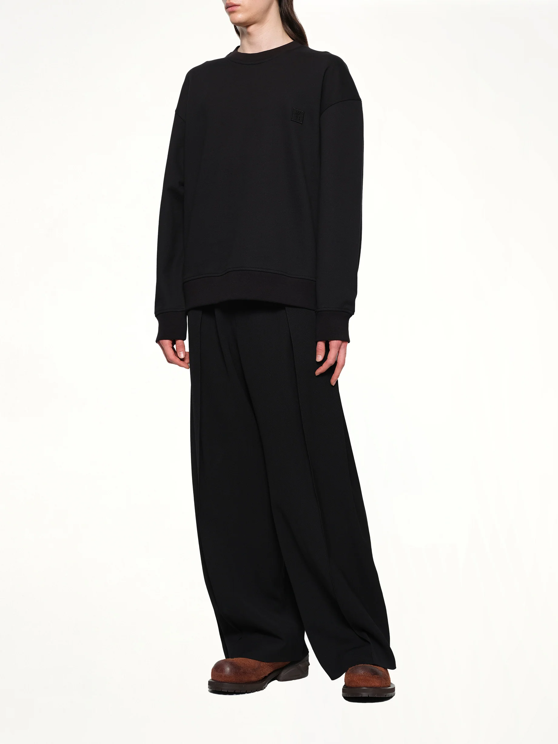 City Graphic Sweatshirt in Black - Image 4