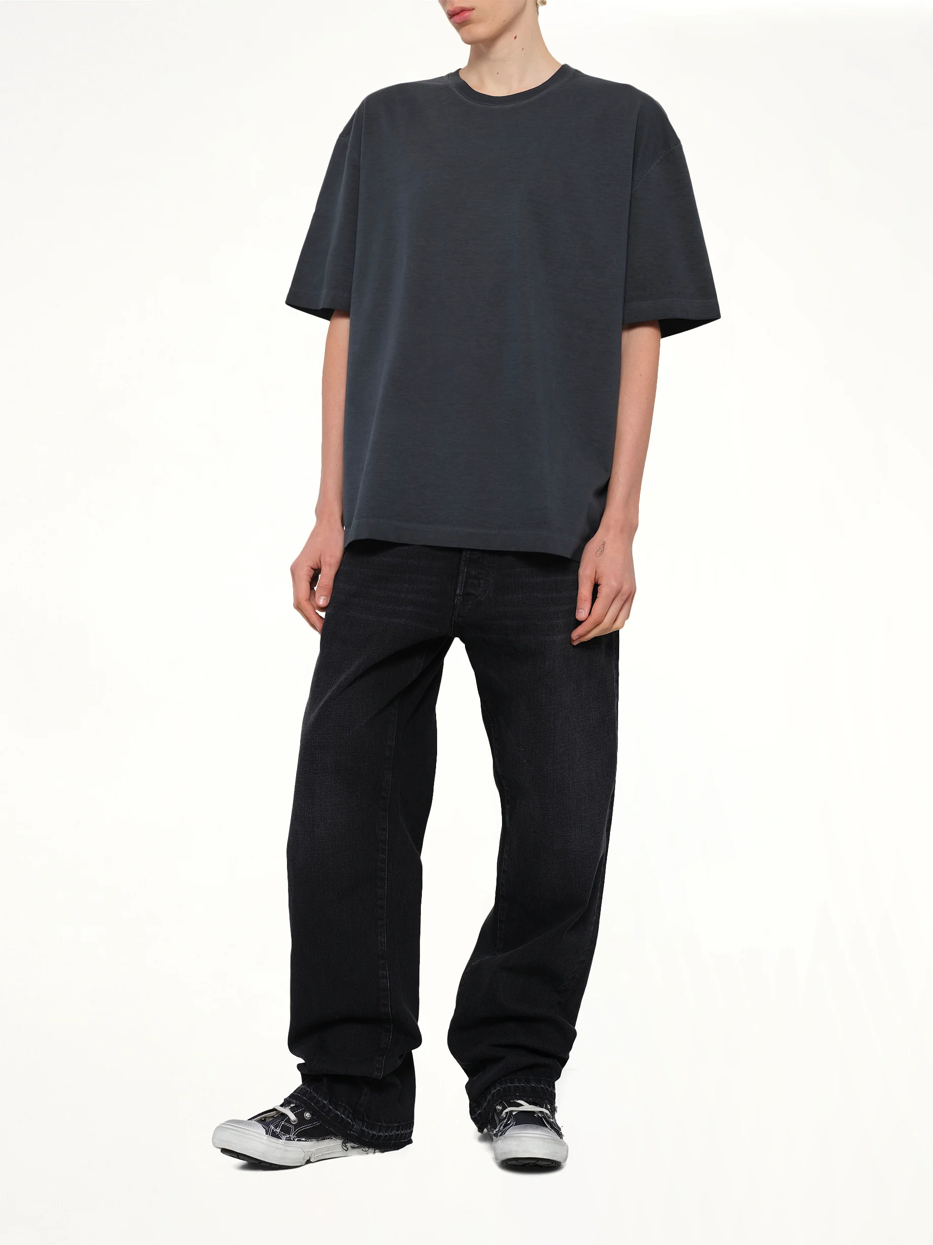 Oversize Four Stitch T-Shirt in Anthracite - Image 4