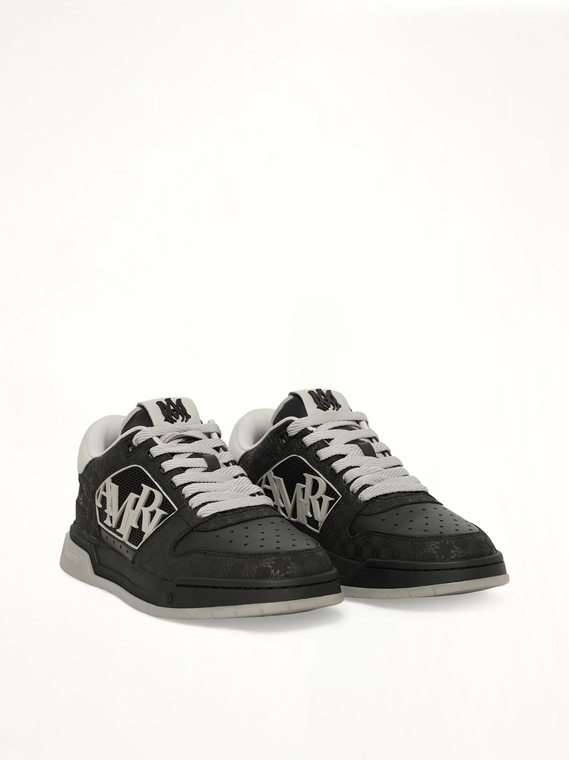 Classic Low in Black - Image 2