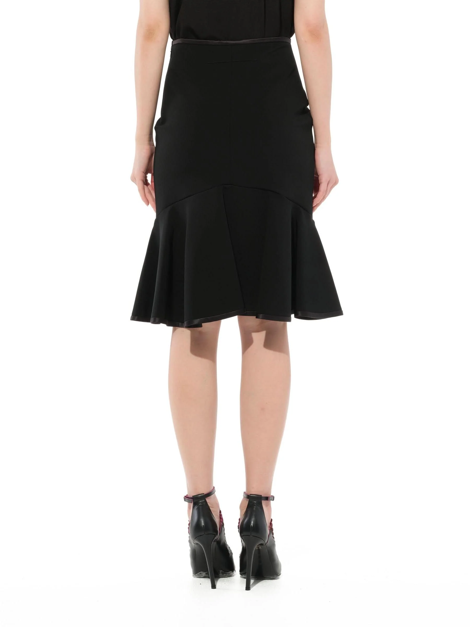 Classic Short Skirts in Black - Image 6