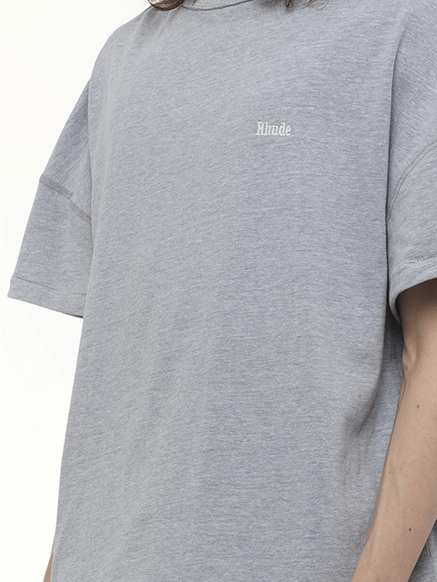 Classique Reverse T-Shirt in Heather Gray - Image 3