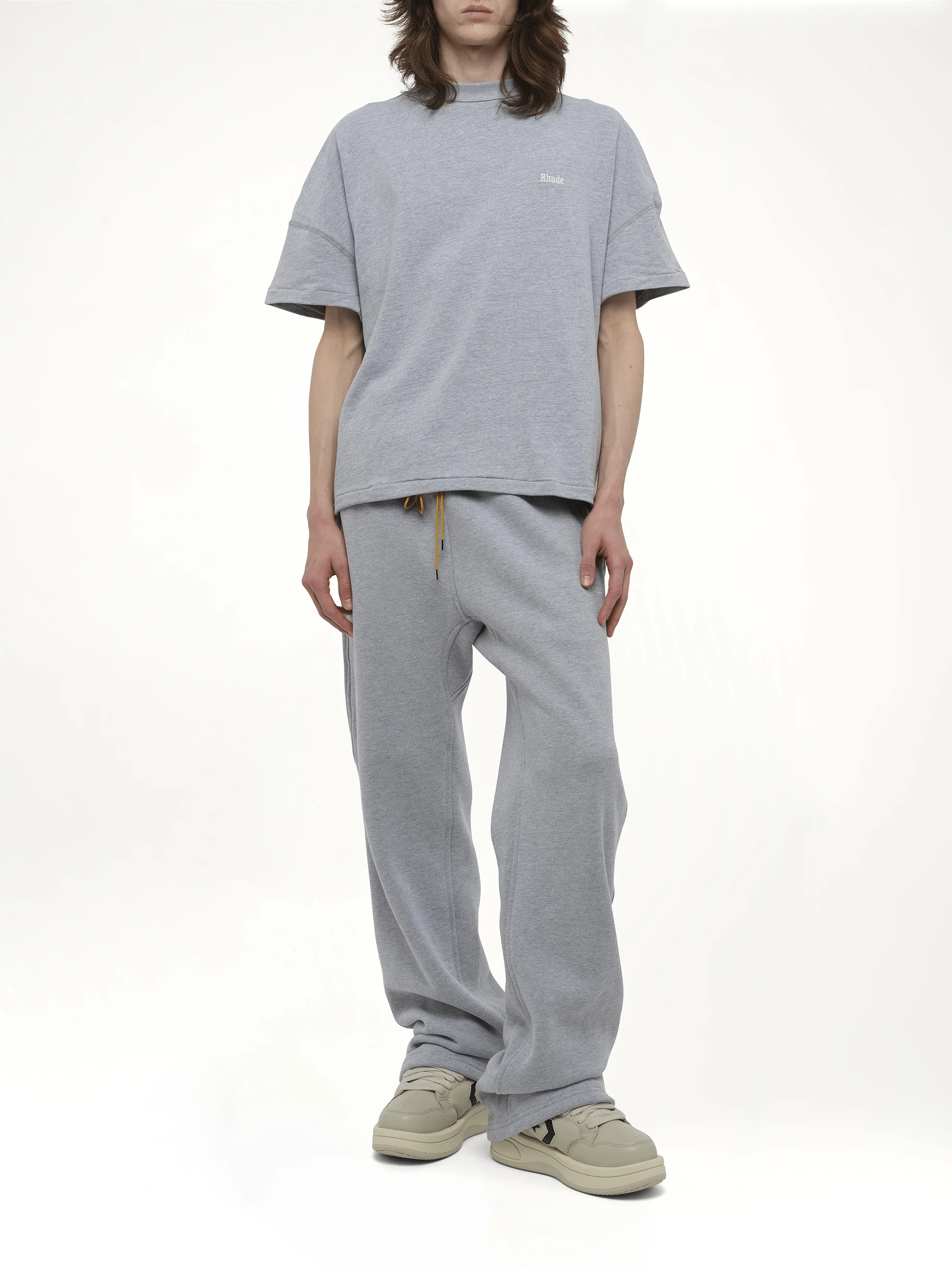 Classique Reverse T-Shirt in Heather Gray - Image 4