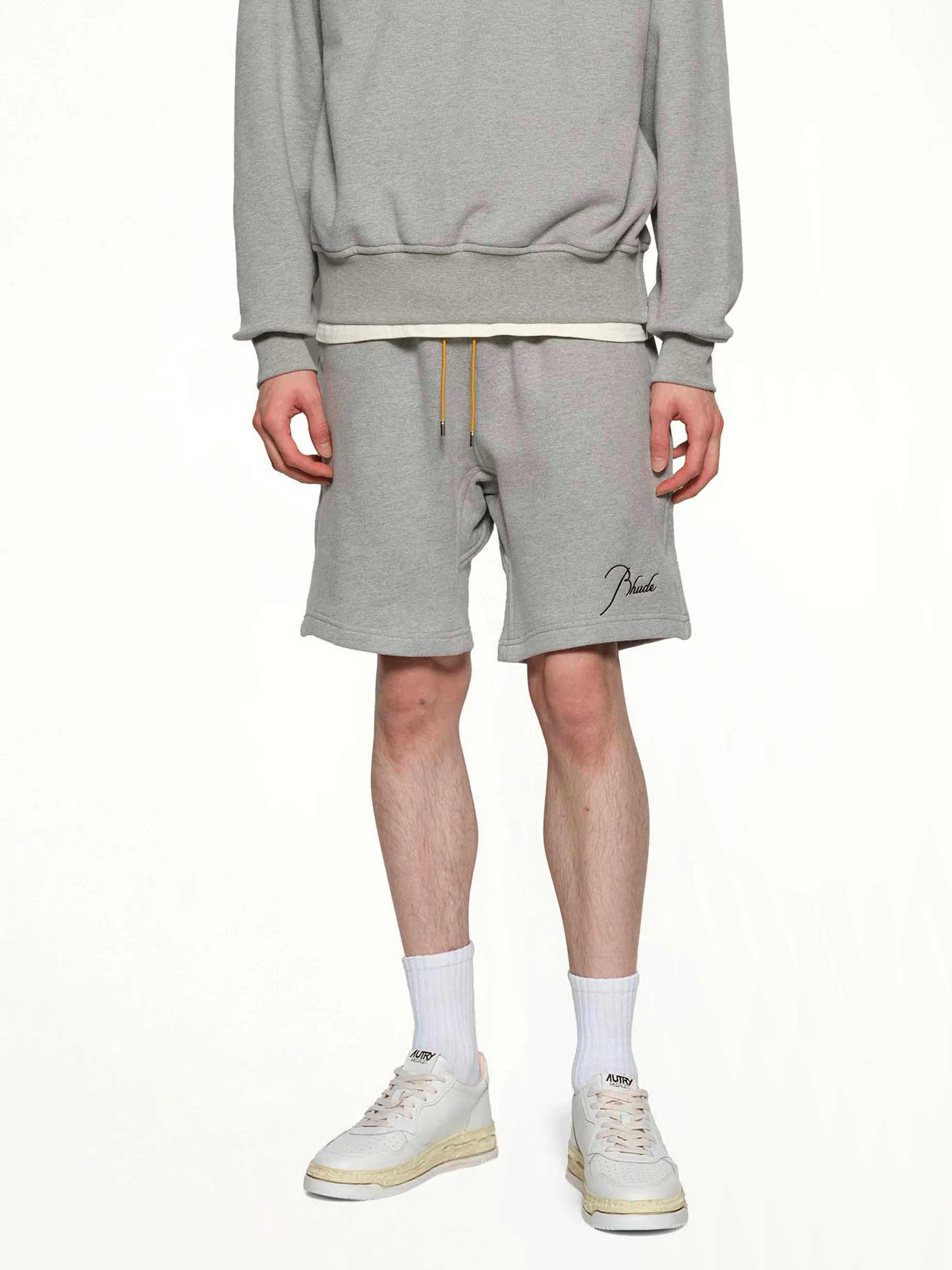 Classique Sweatshort in Heather Grey/Black - Image 6