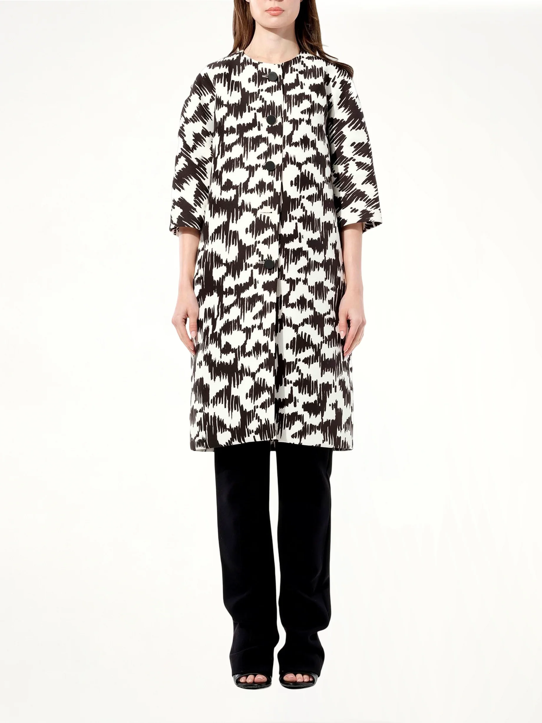 Coat in Black/White - Image 4