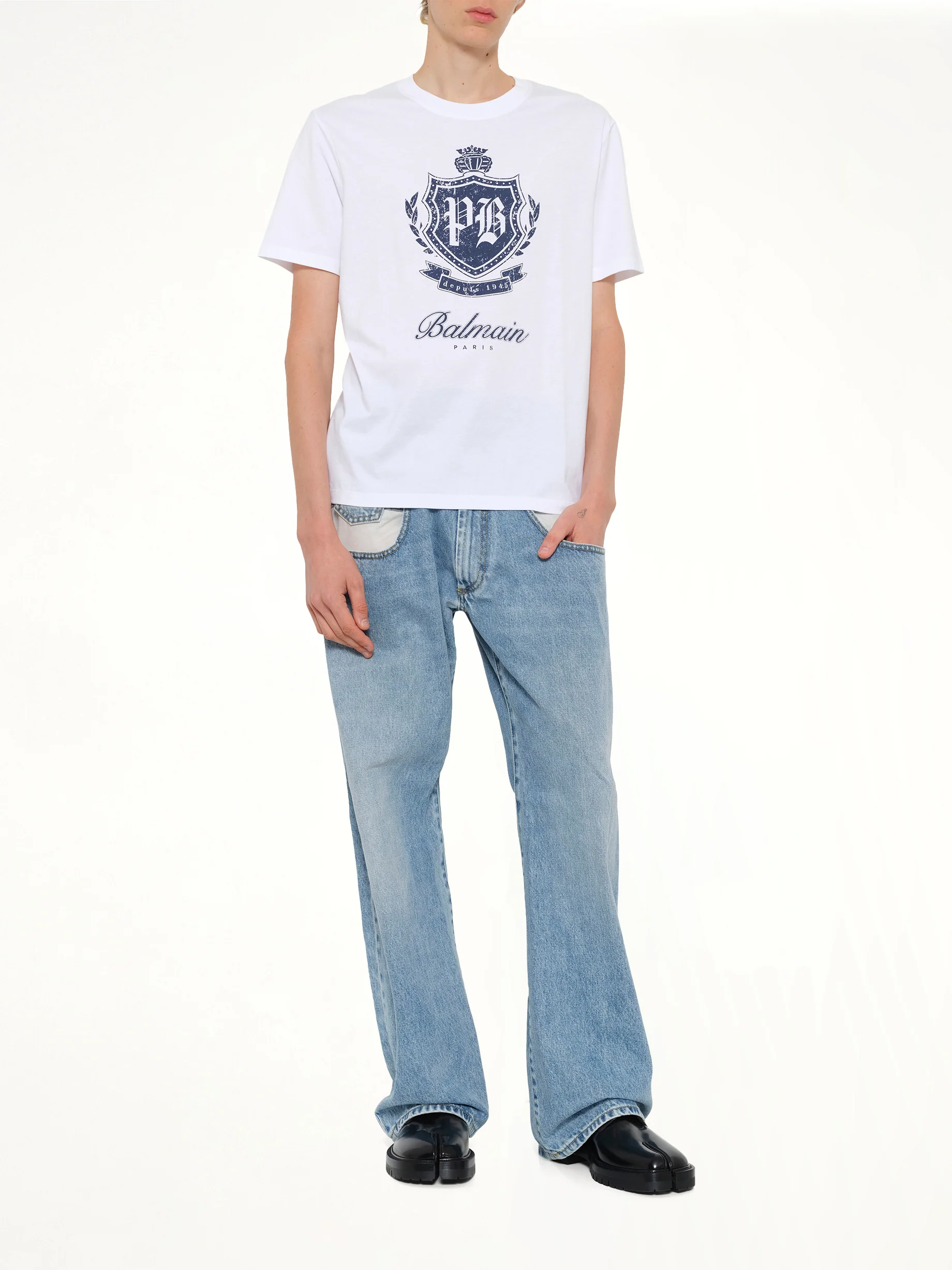 College Emblem Print T-Shirt in White/Blue - Image 4