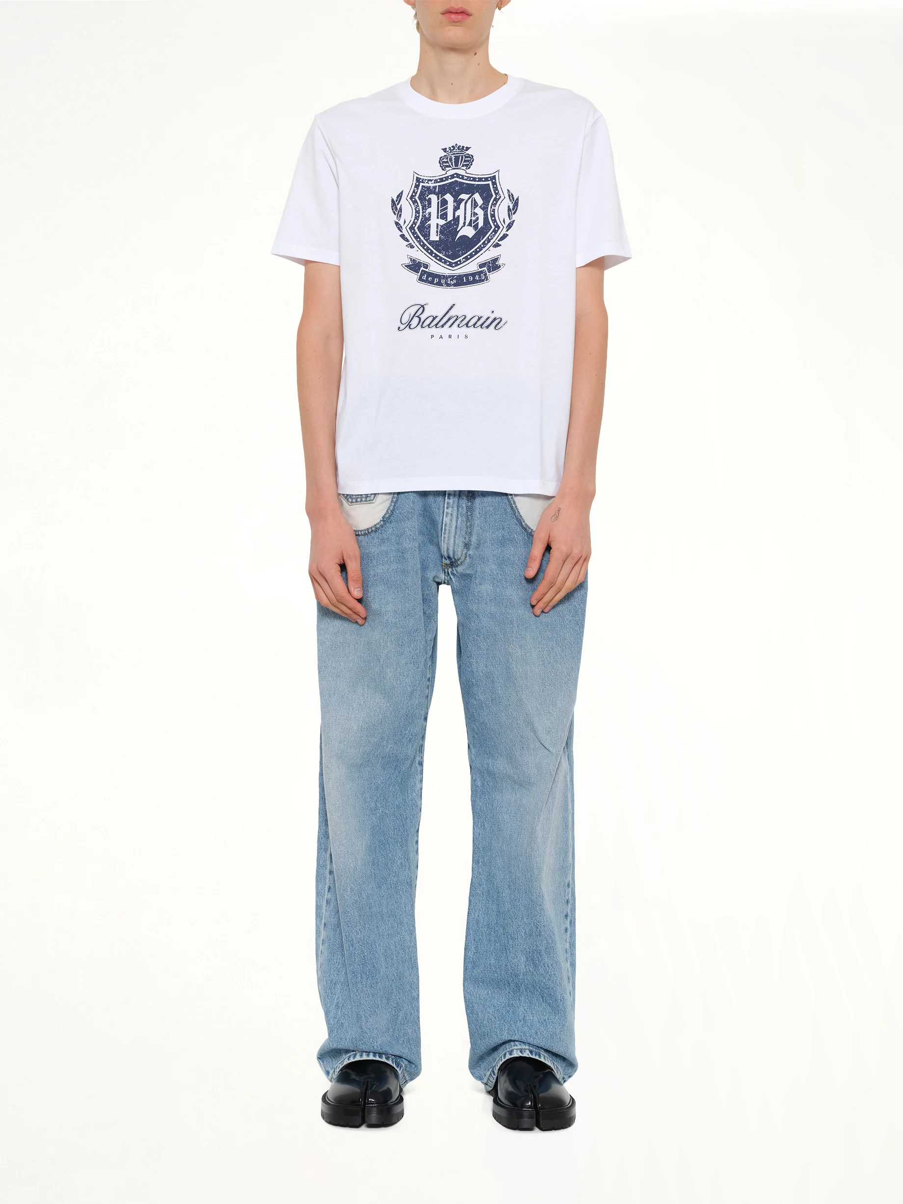 College Emblem Print T-Shirt in White/Blue - Image 7