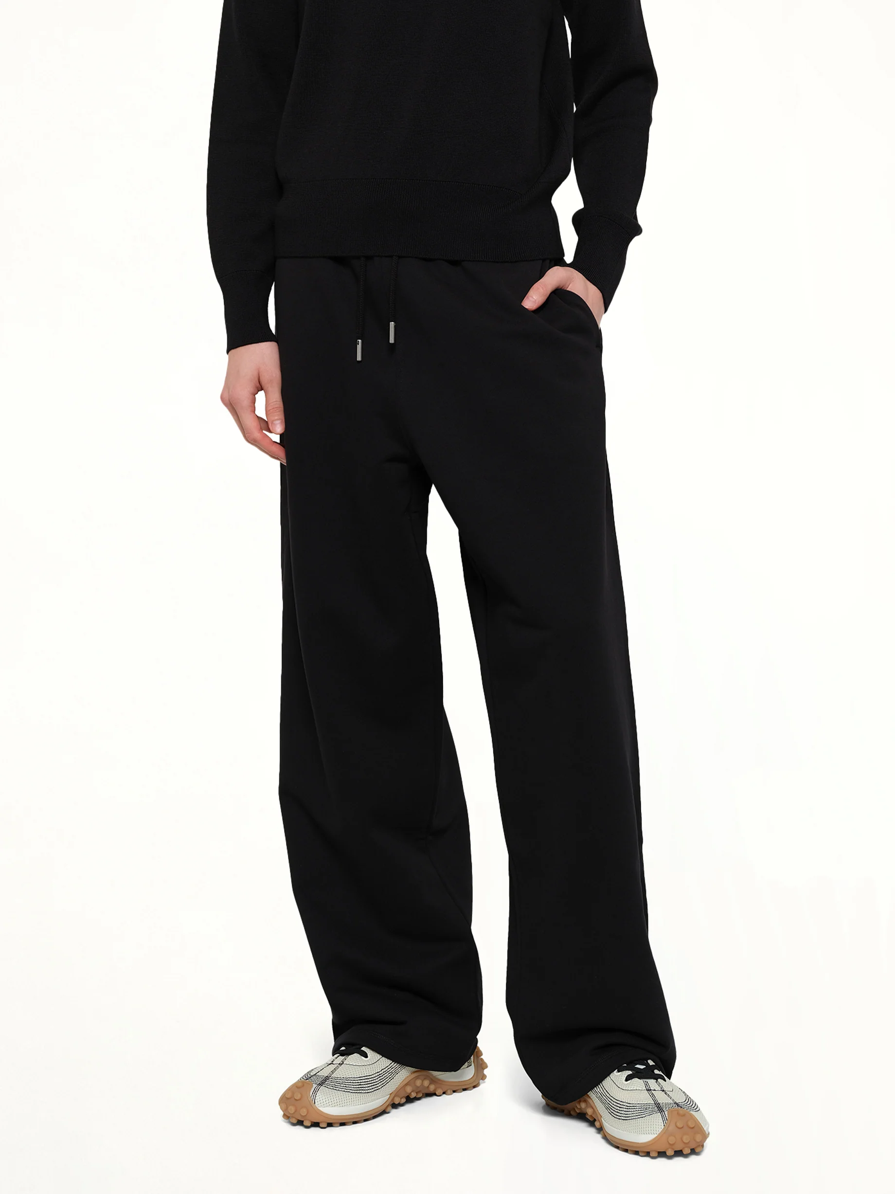 Contrasted ADC Jogger in Black - Image 6