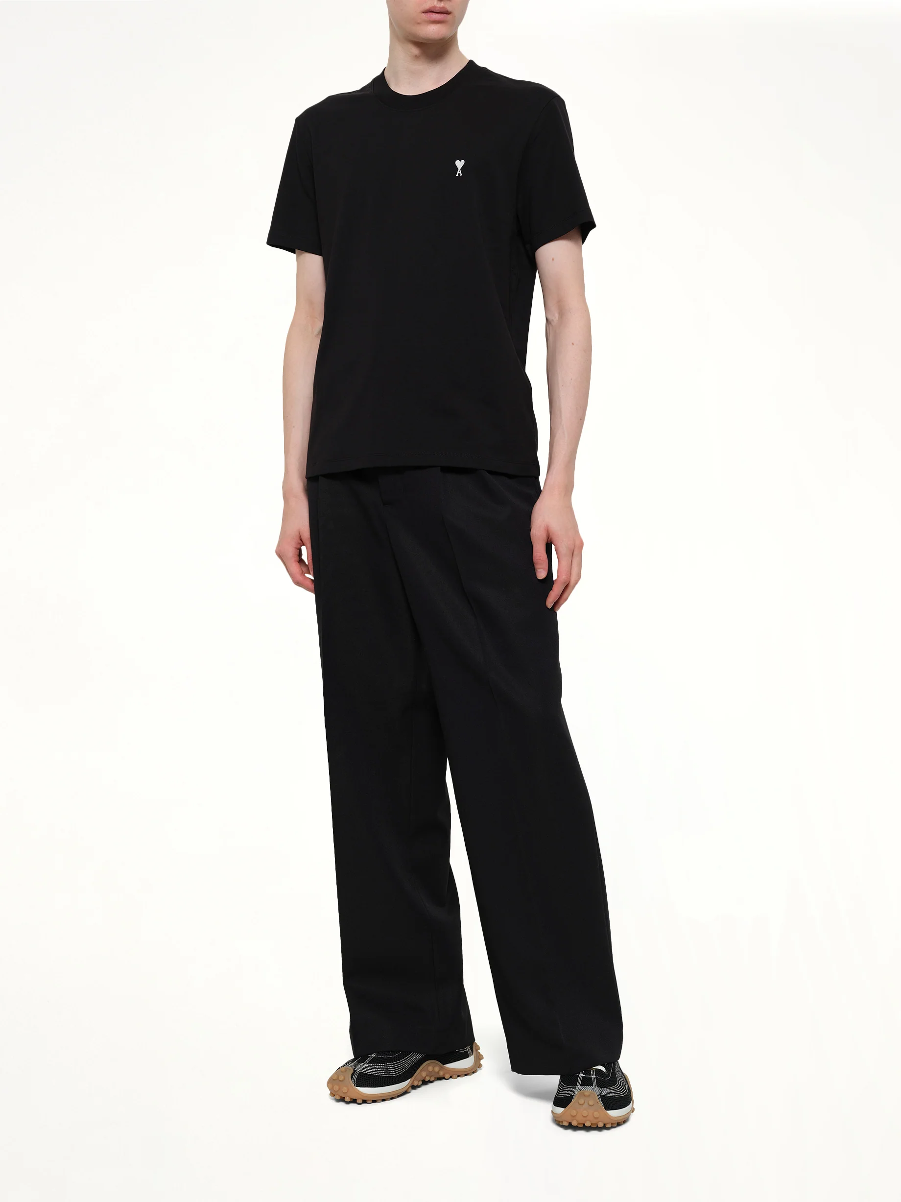 Contrasted Ami De Coeur T-Shirt in Black - Image 4