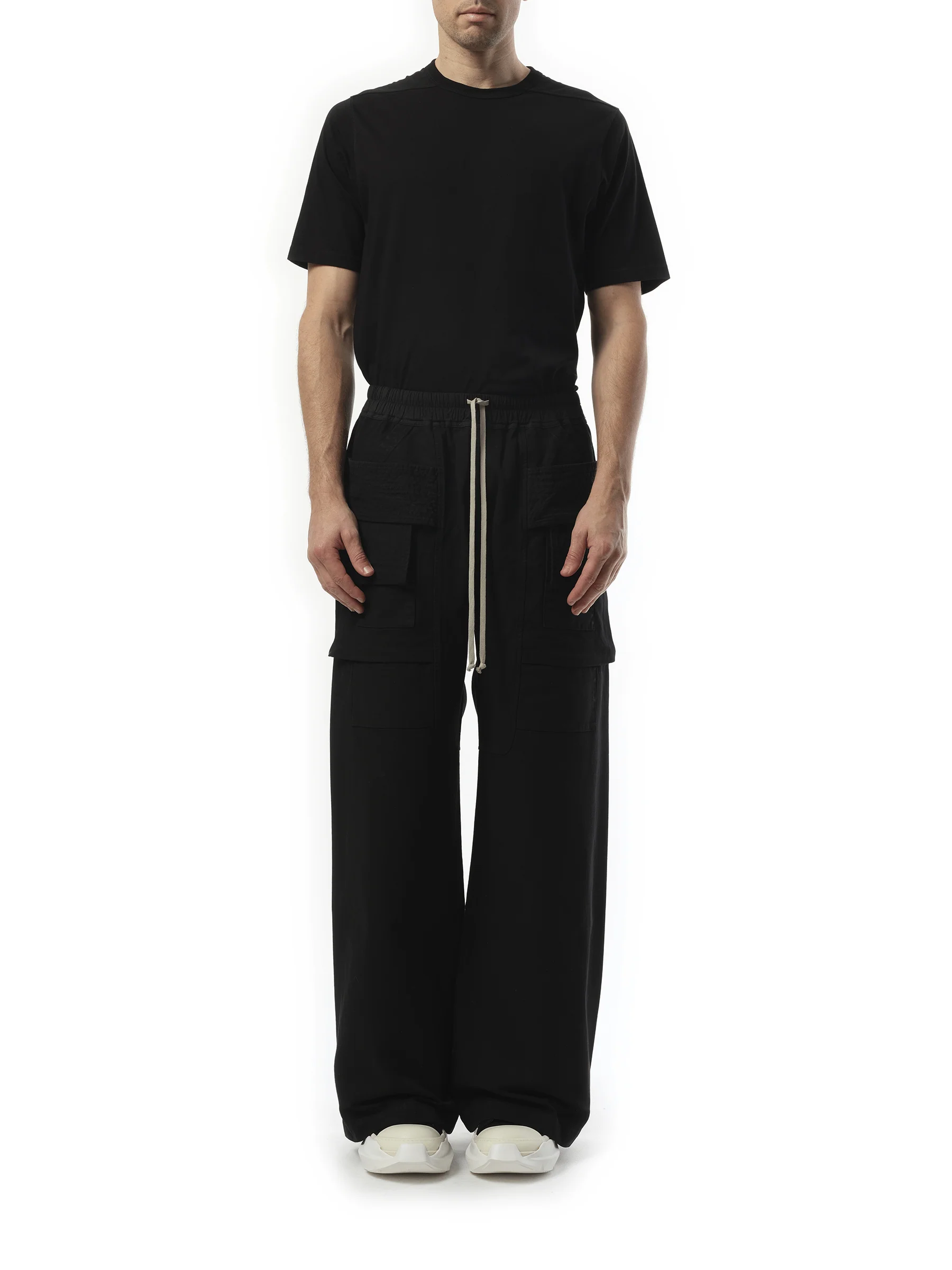 Cotton Canvas Creatch Wide Cargo Drawstring in Black - Image 4