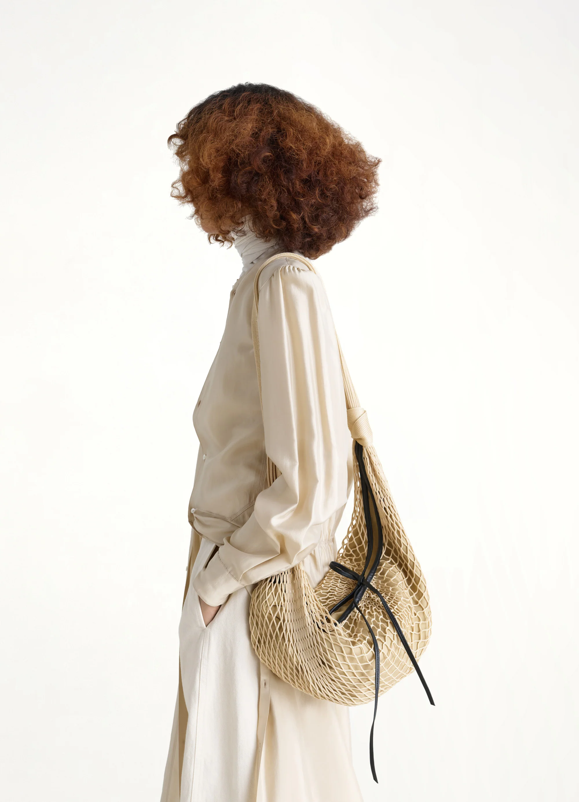 Croissant Filt Bag in Light Beige - Image 3