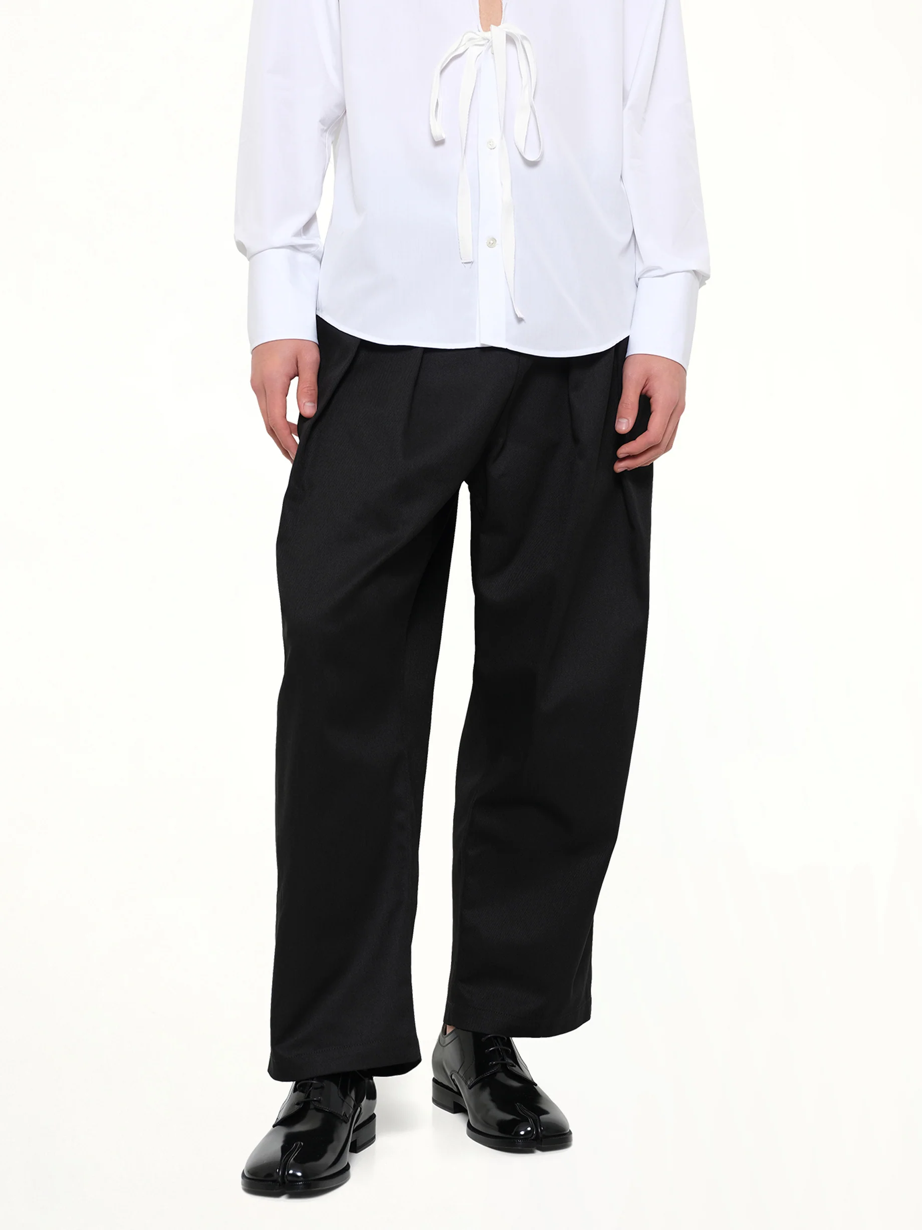 Cropped Chino Pants in Black - Image 6