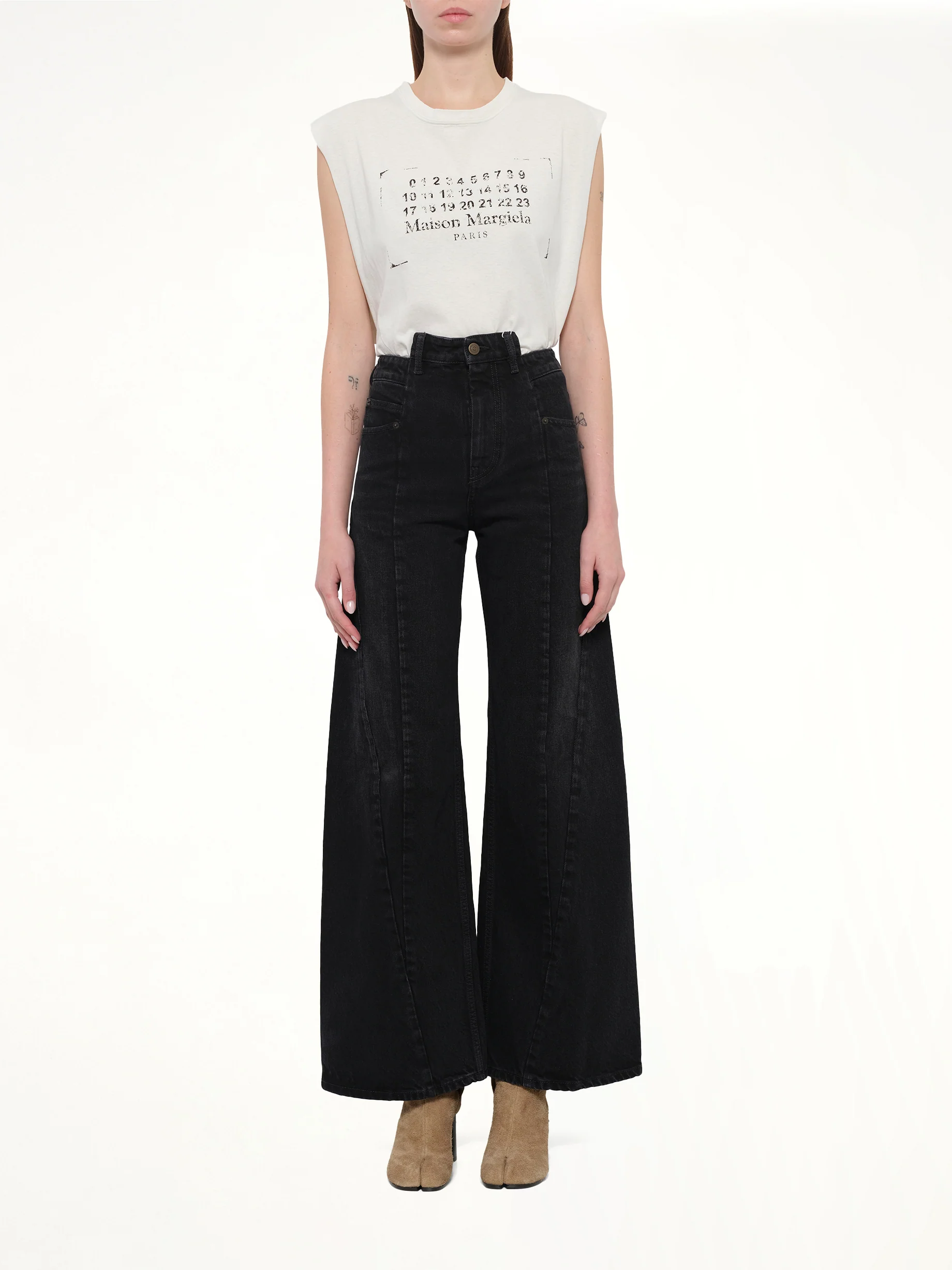 Cut Out Waistband Relaxed Fit Denim Jeans in Washed Black - Image 7