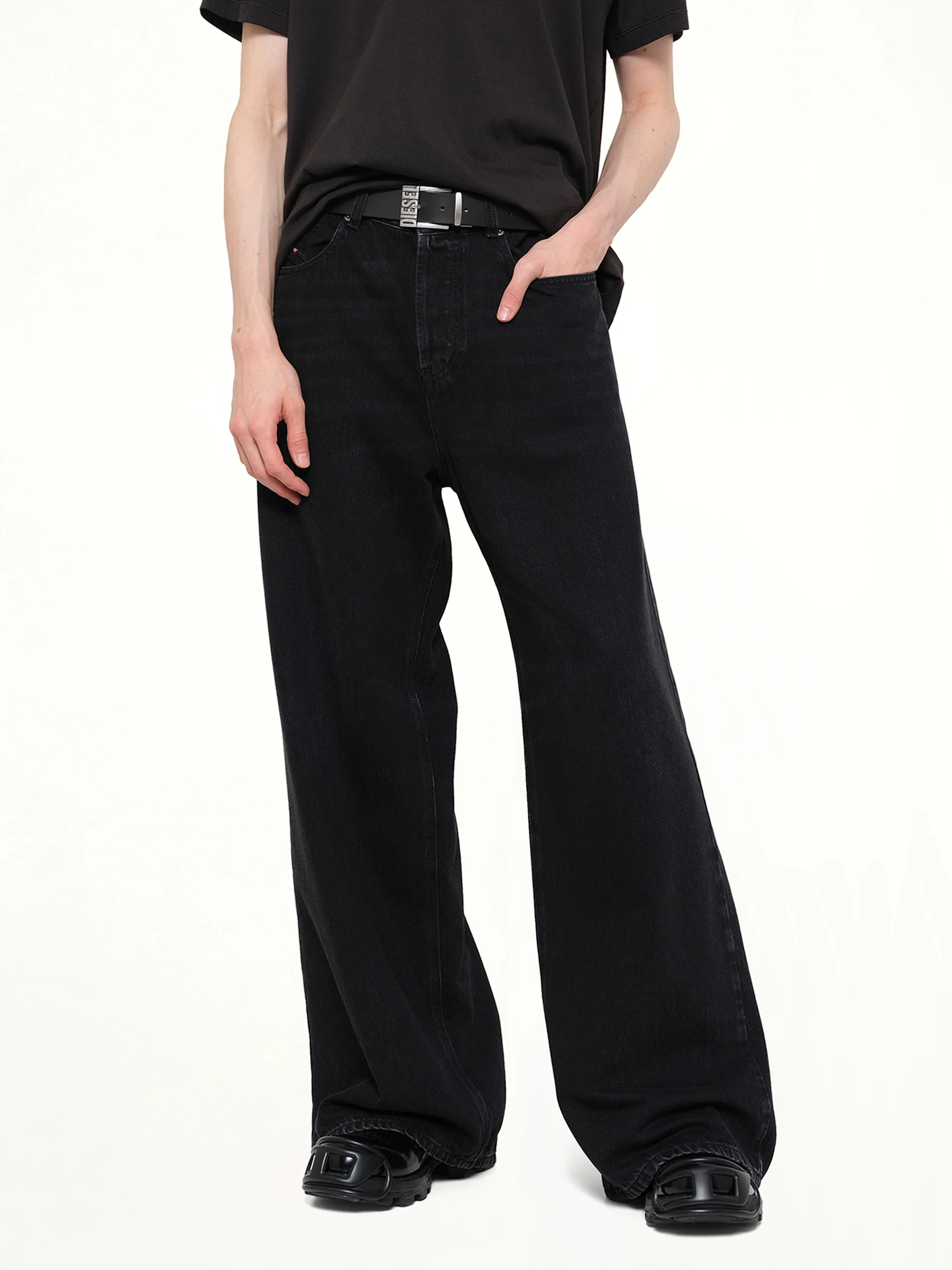 D-RISE Jeans in Black - Image 6
