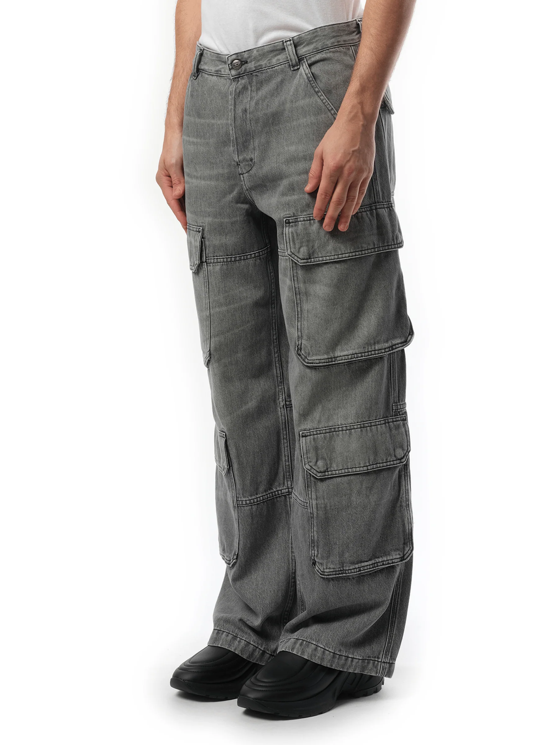 D-Touch Cargo Pants in Grey - Image 5