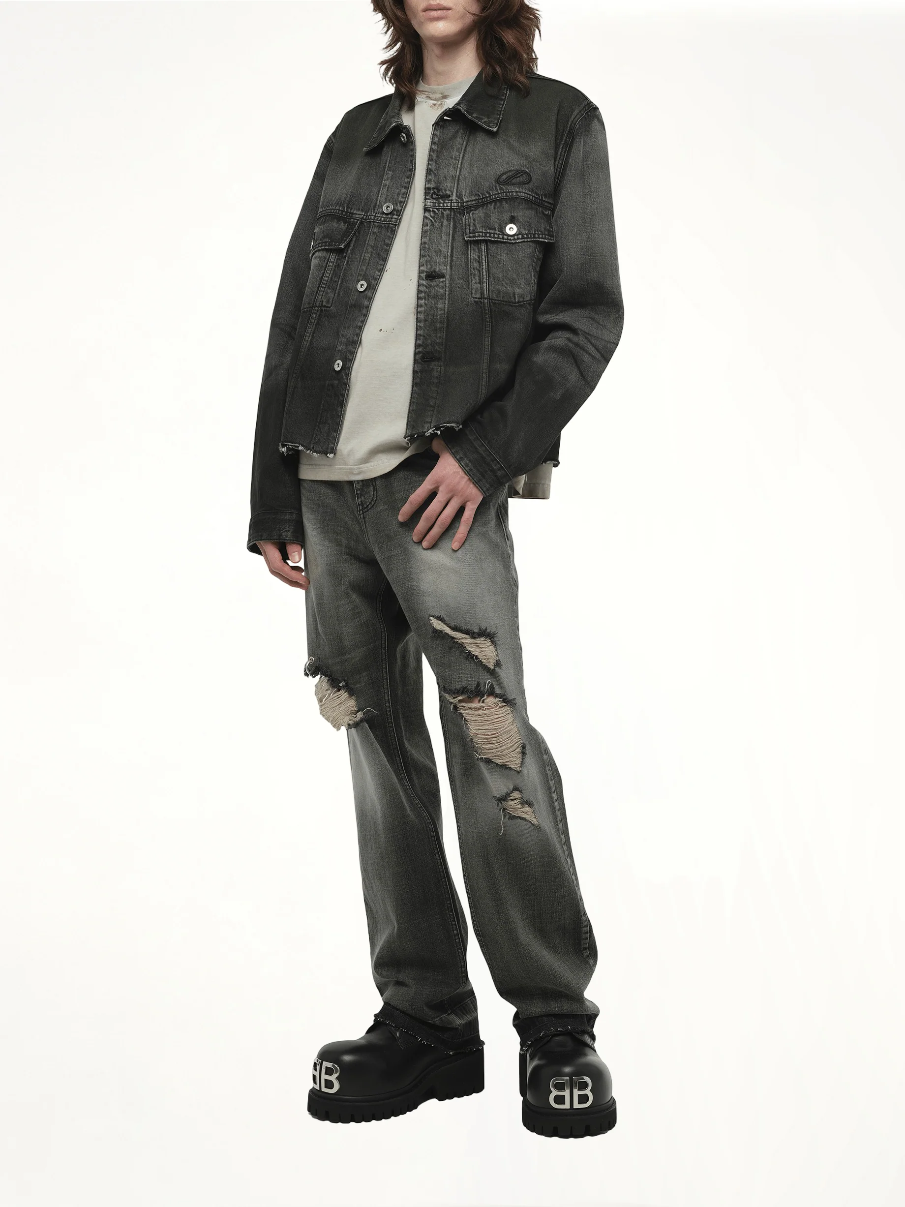 Dark-Spray Detail Denim Jacket in Black - Image 4