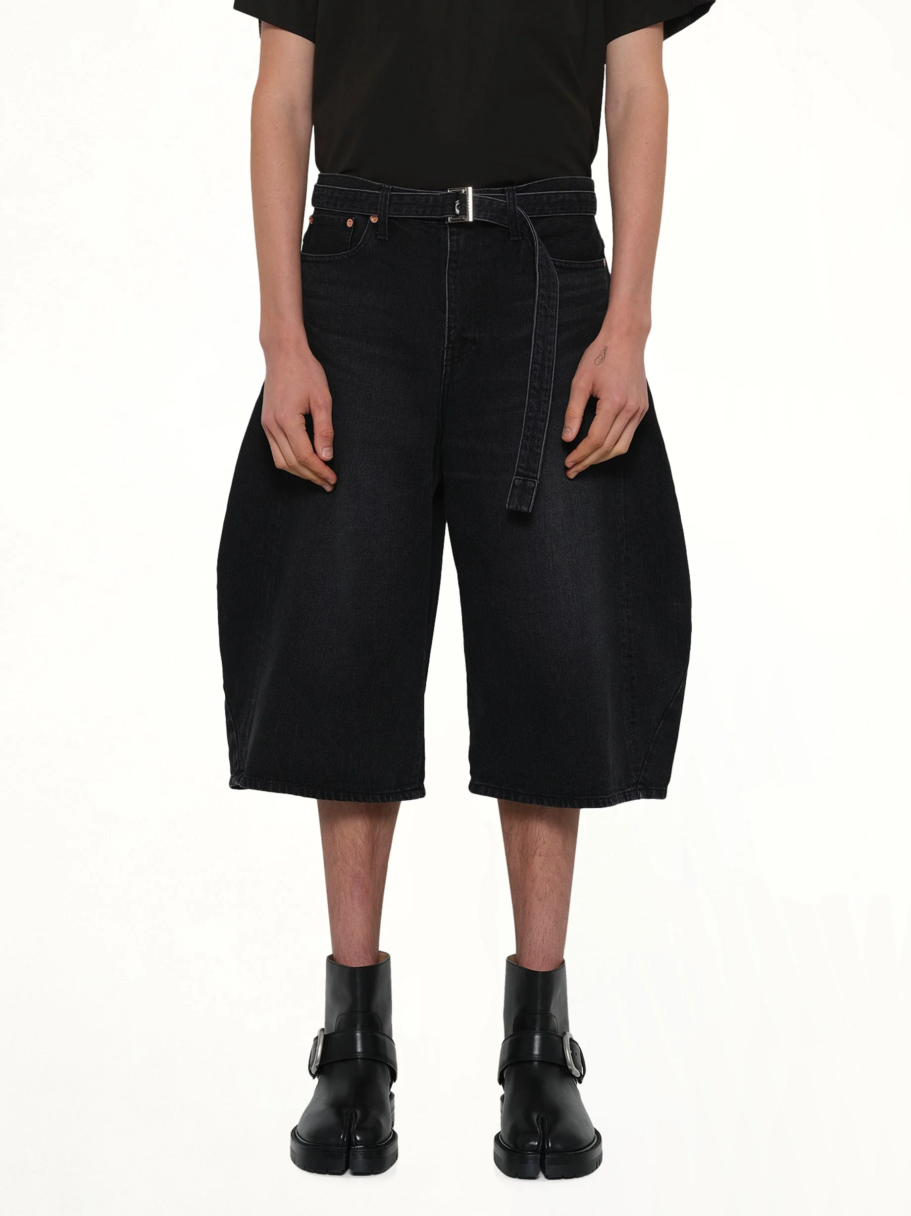 Denim Bermuda in Black