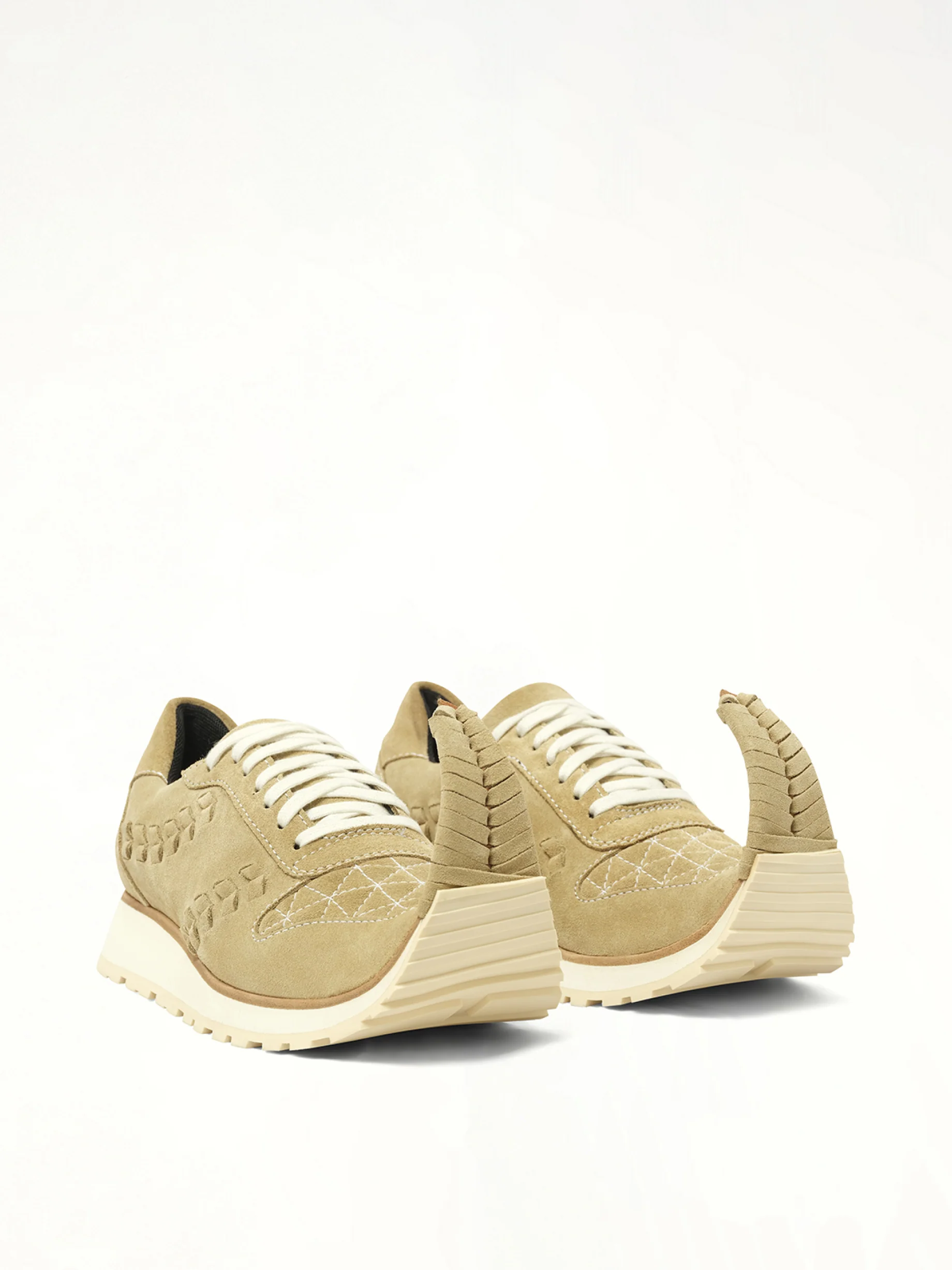 Dinosaur Sneaker Low in Gold - Image 2