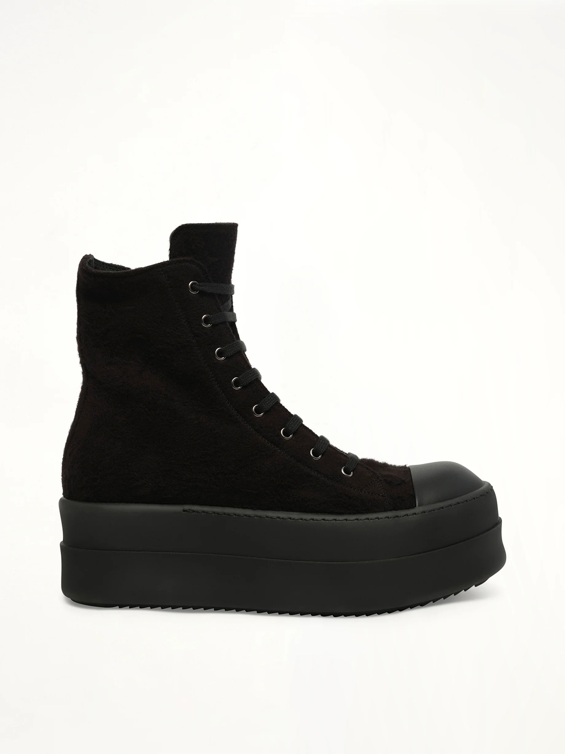 Double Bumper Sneaker in All Black