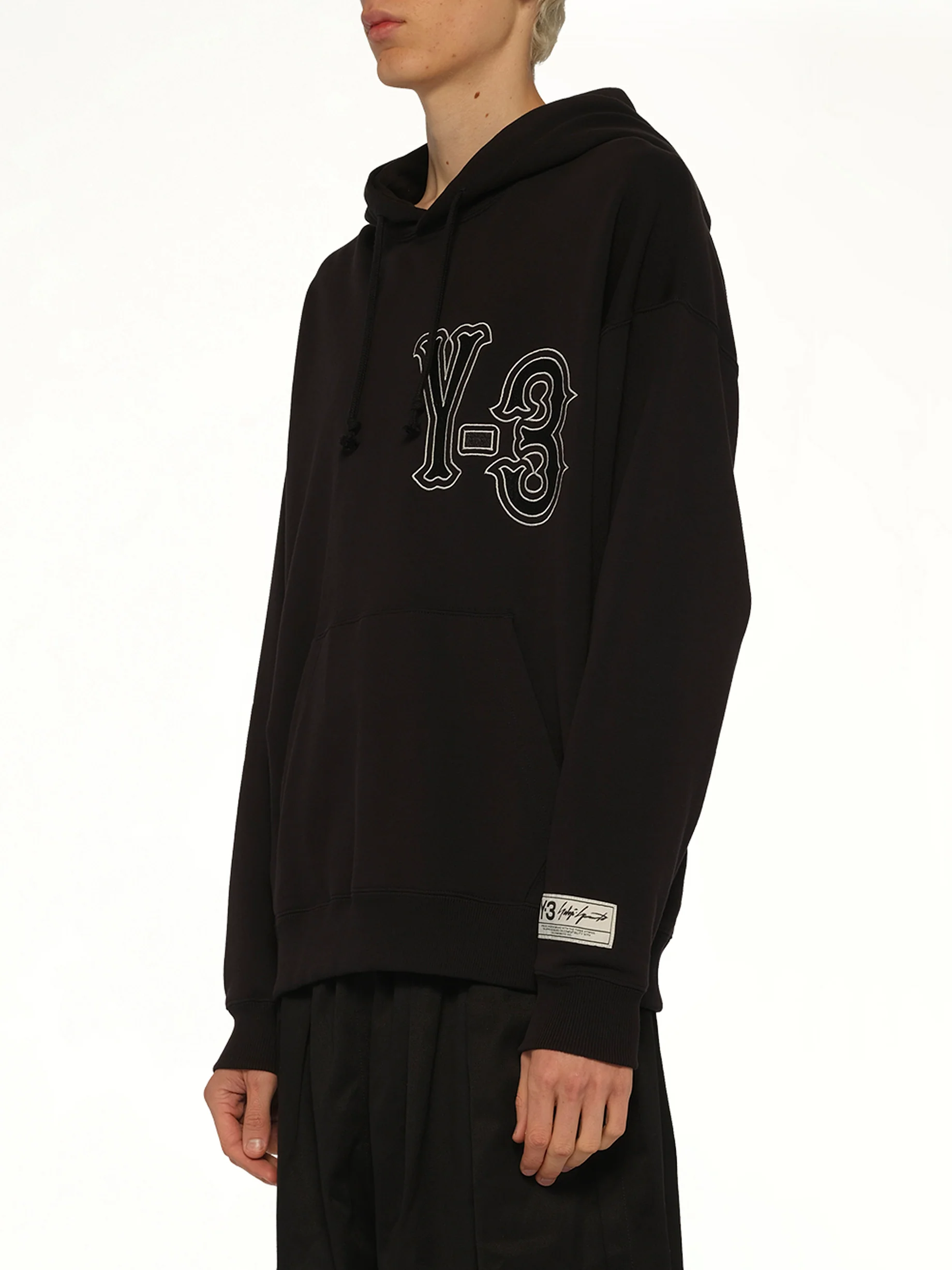 Elite 5 Graphics Hoodie in Black - Image 3
