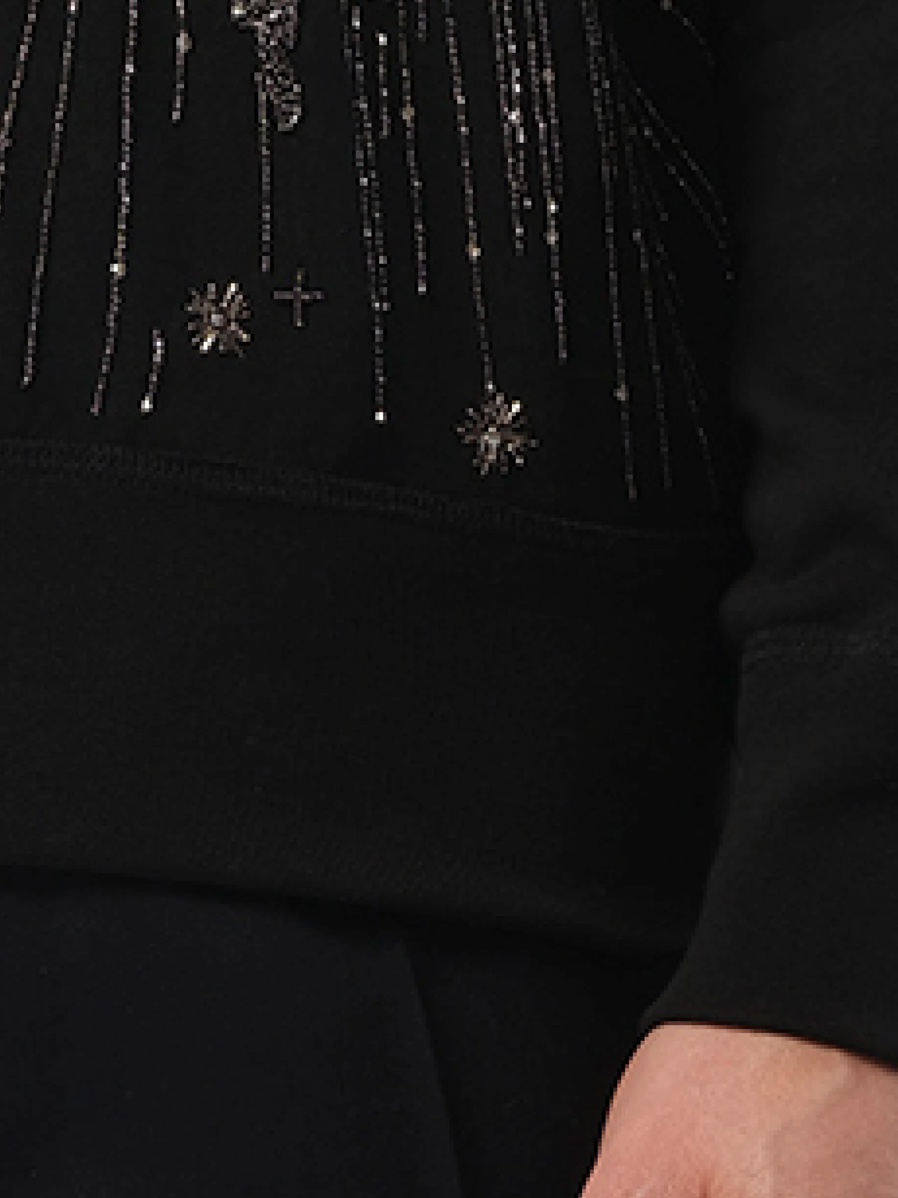 Emb Sweatshirt in Black - Image 3