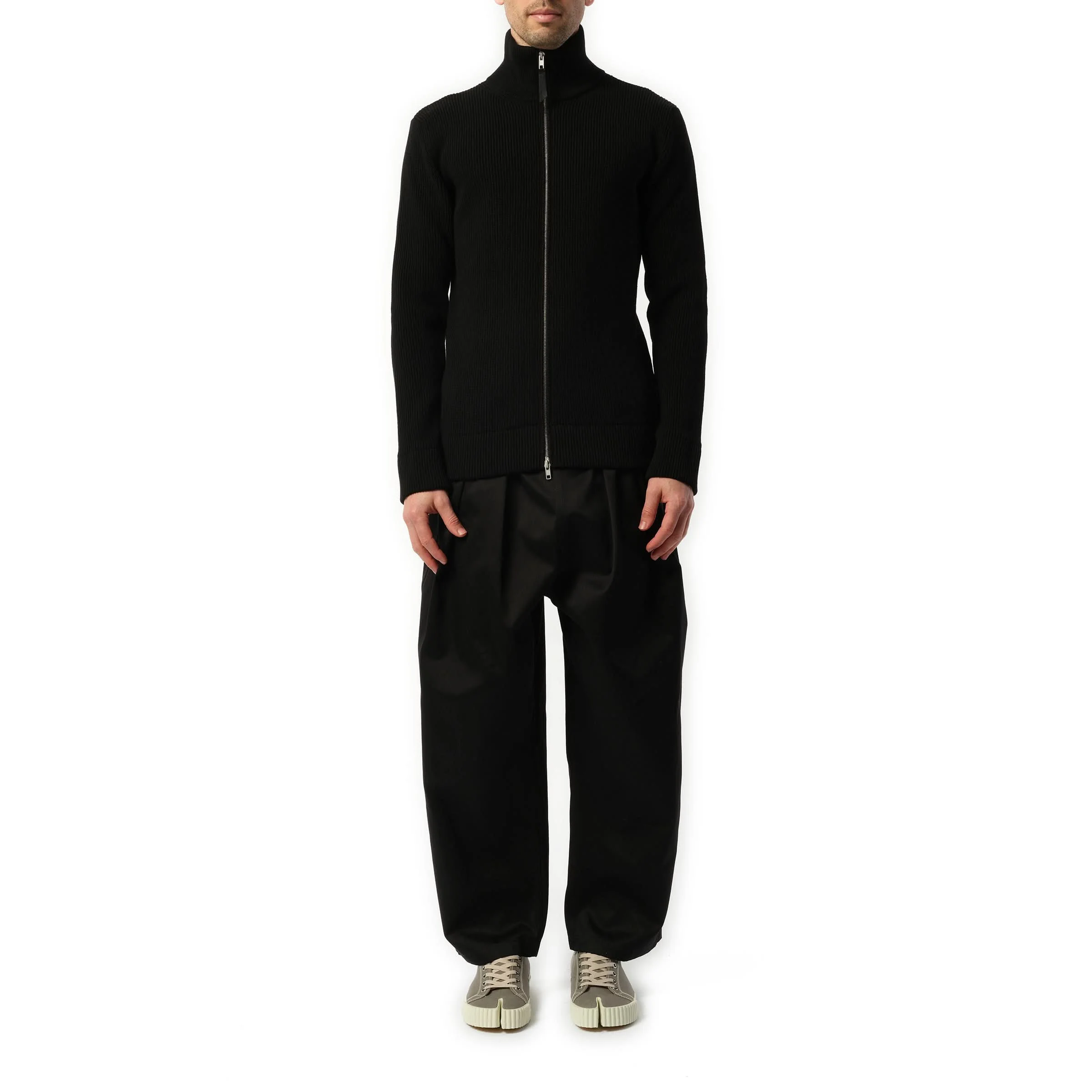 English Rib Zip Cardigan in Black - Image 4