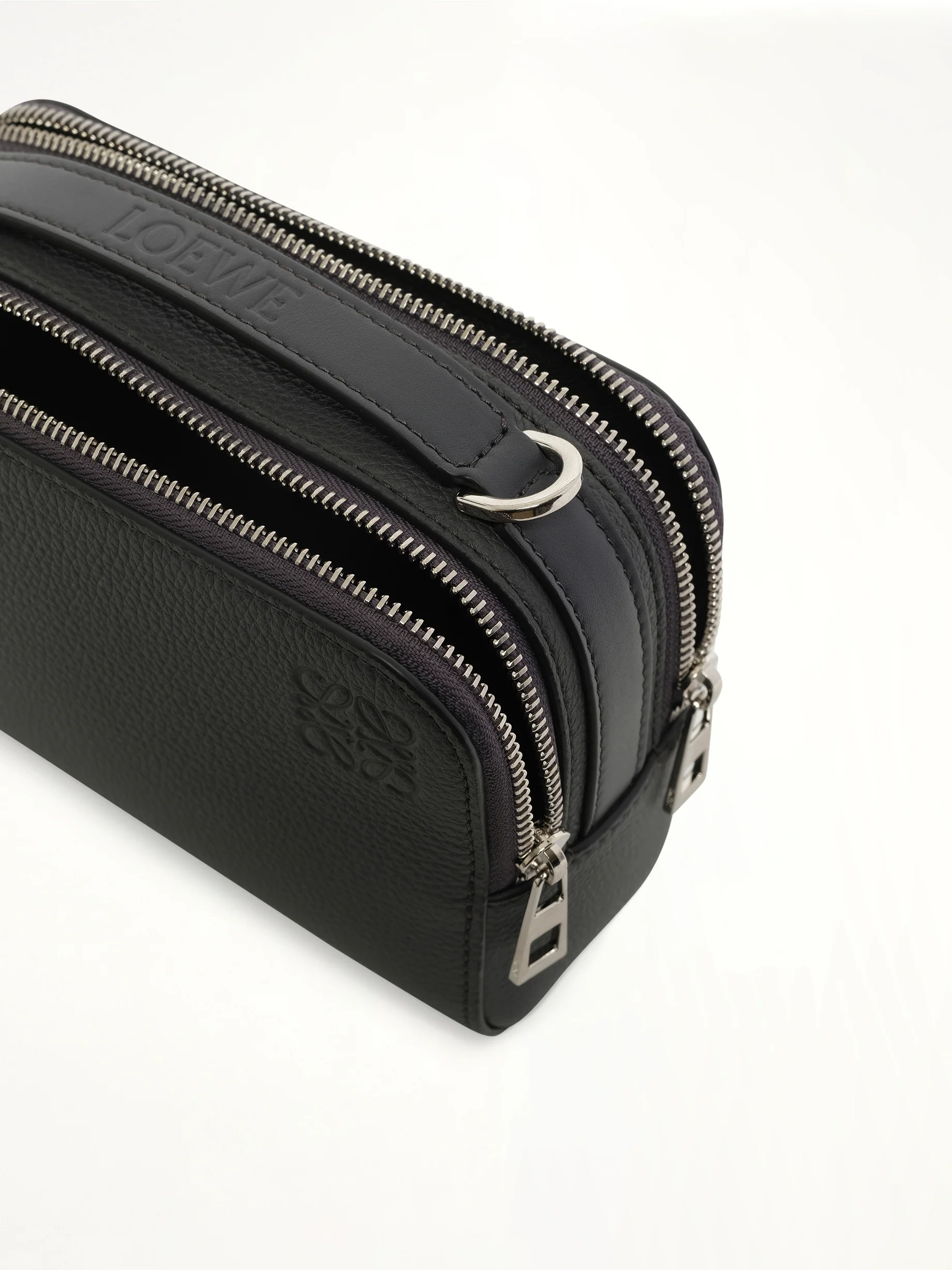 Essential Camera Bag Mini in Anthracite - Image 9