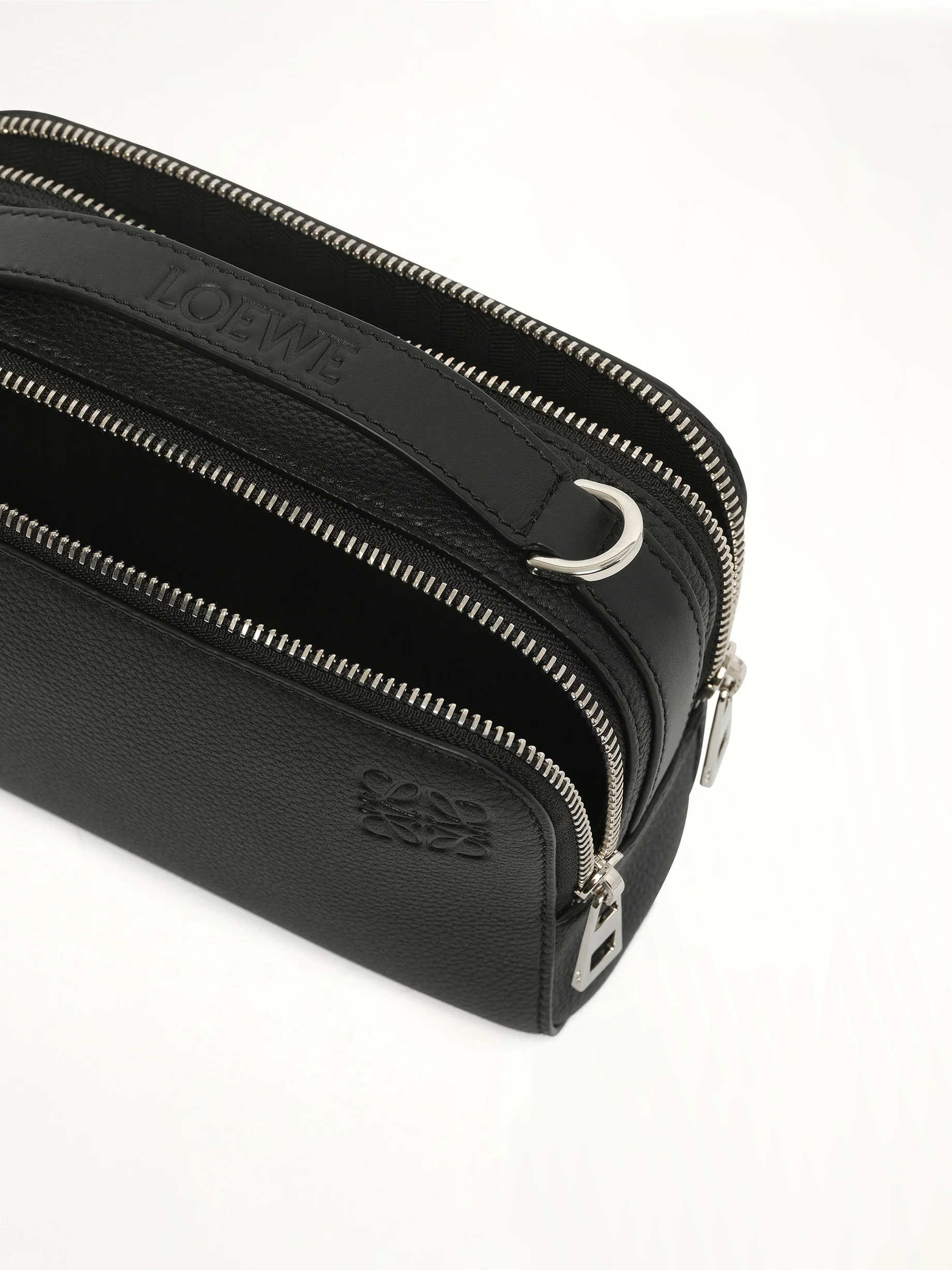 Essential Camera Bag Mini in Black - Image 9