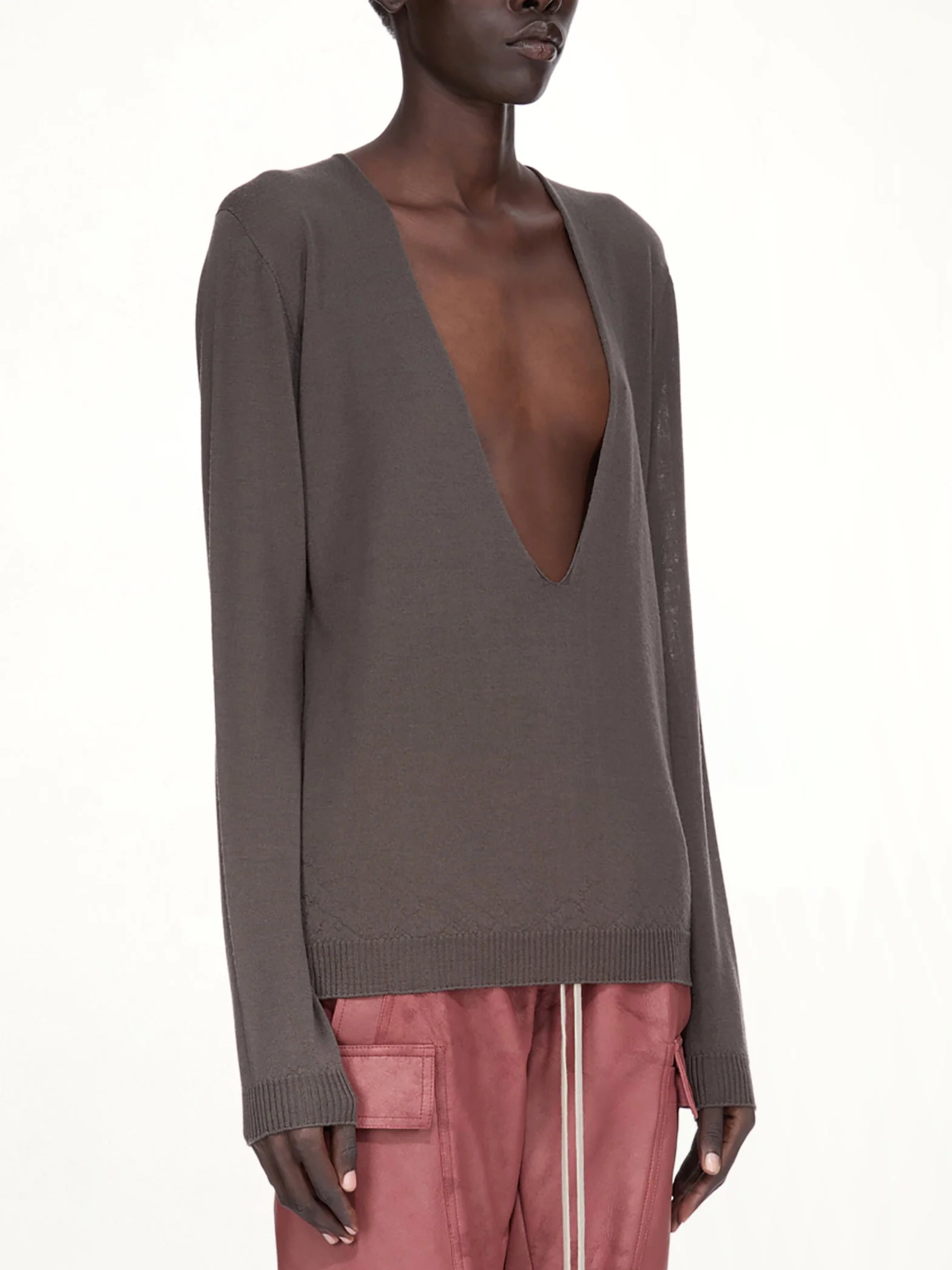 Extreme V Neck Pull in Dark Dust - Image 2