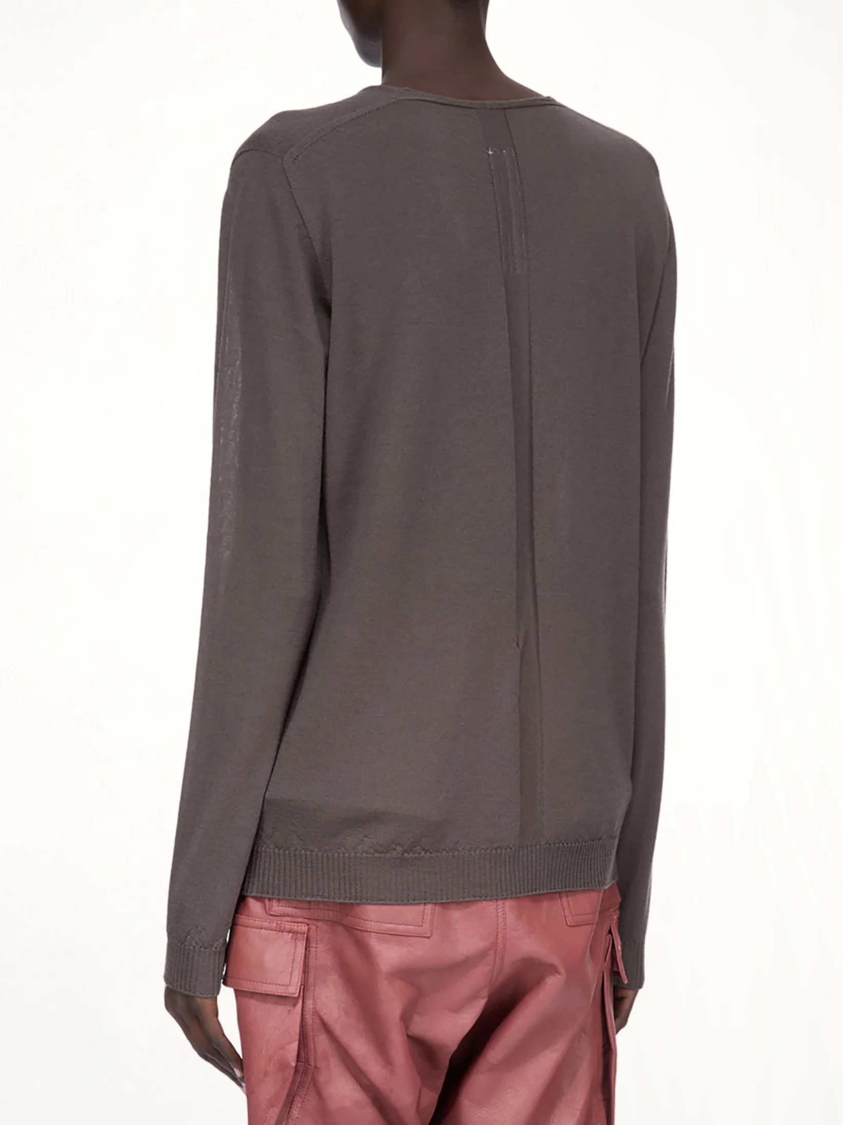 Extreme V Neck Pull in Dark Dust - Image 3