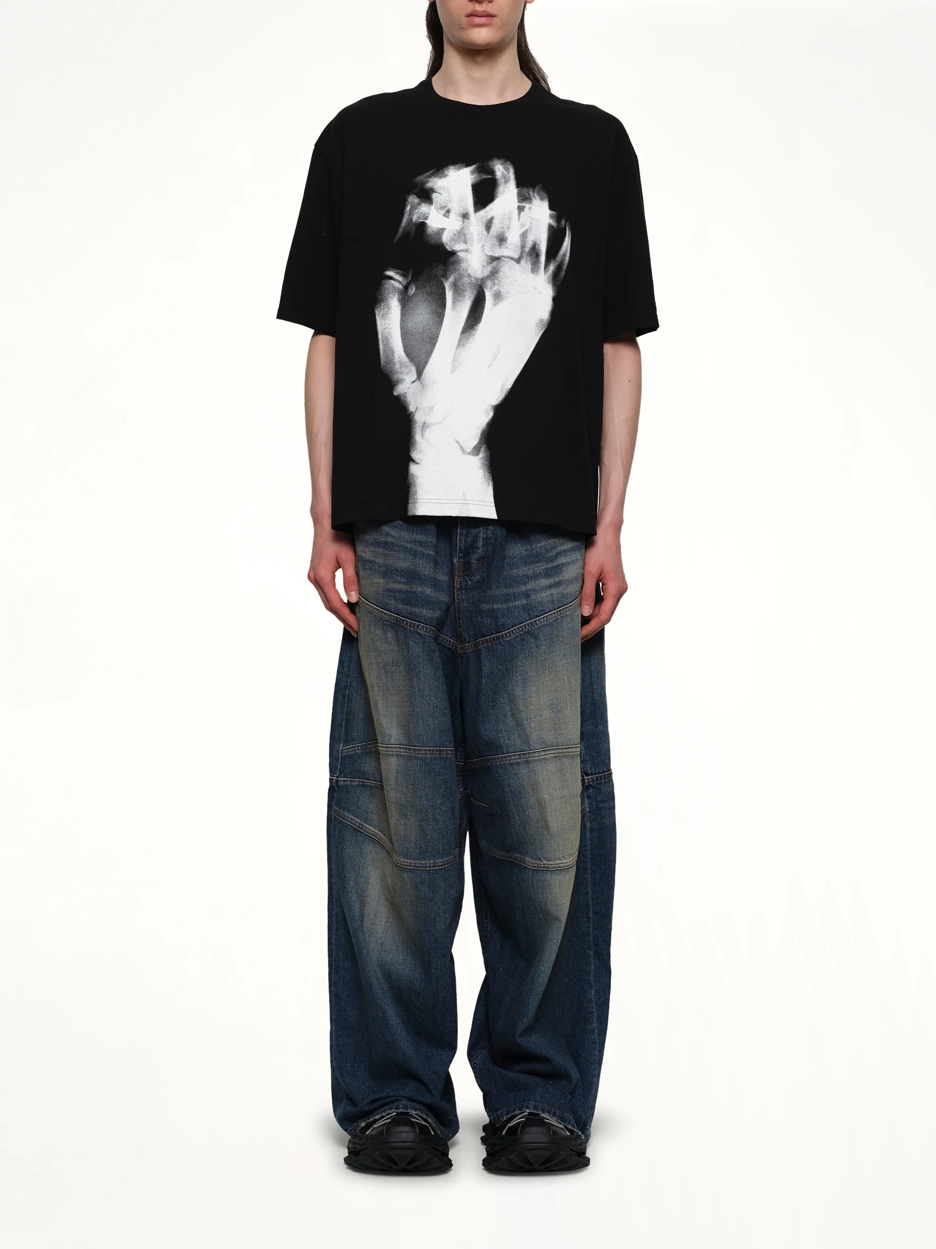 Faust T-Shirt in Black - Image 7