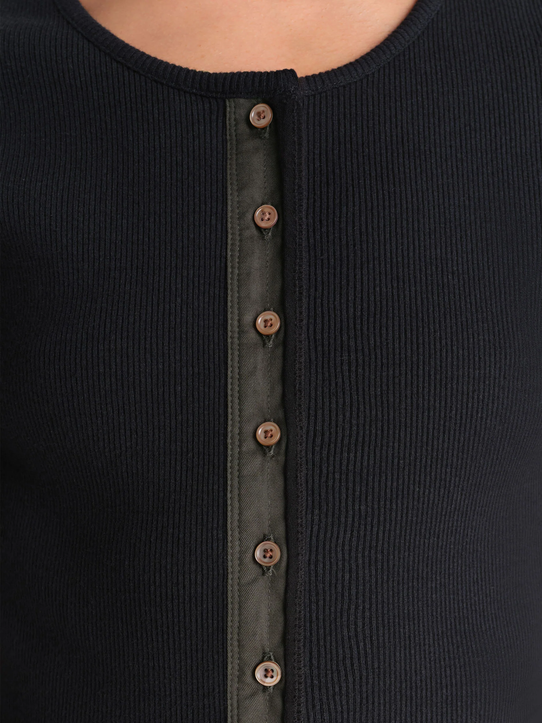 Fitted Henley in Black - Image 3