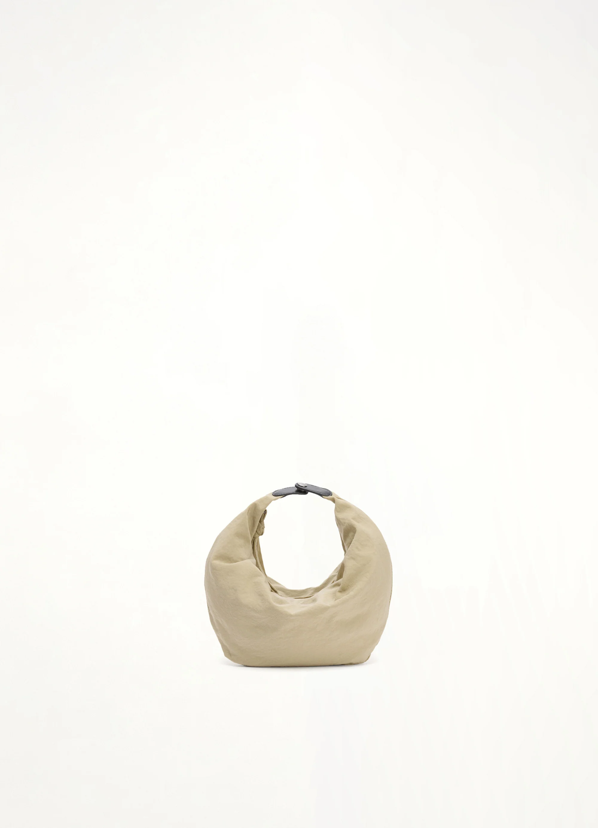 Fortune Croissant Filt Bag in Light Beige - Image 5