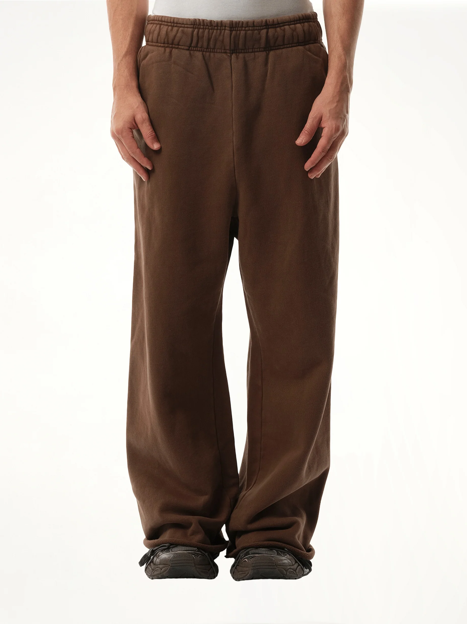 Full Sweatpants in Brunette