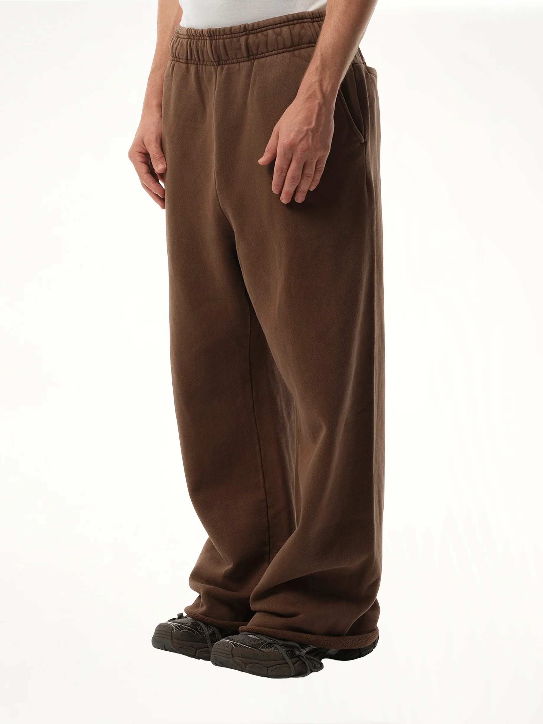Full Sweatpants in Brunette - Image 5