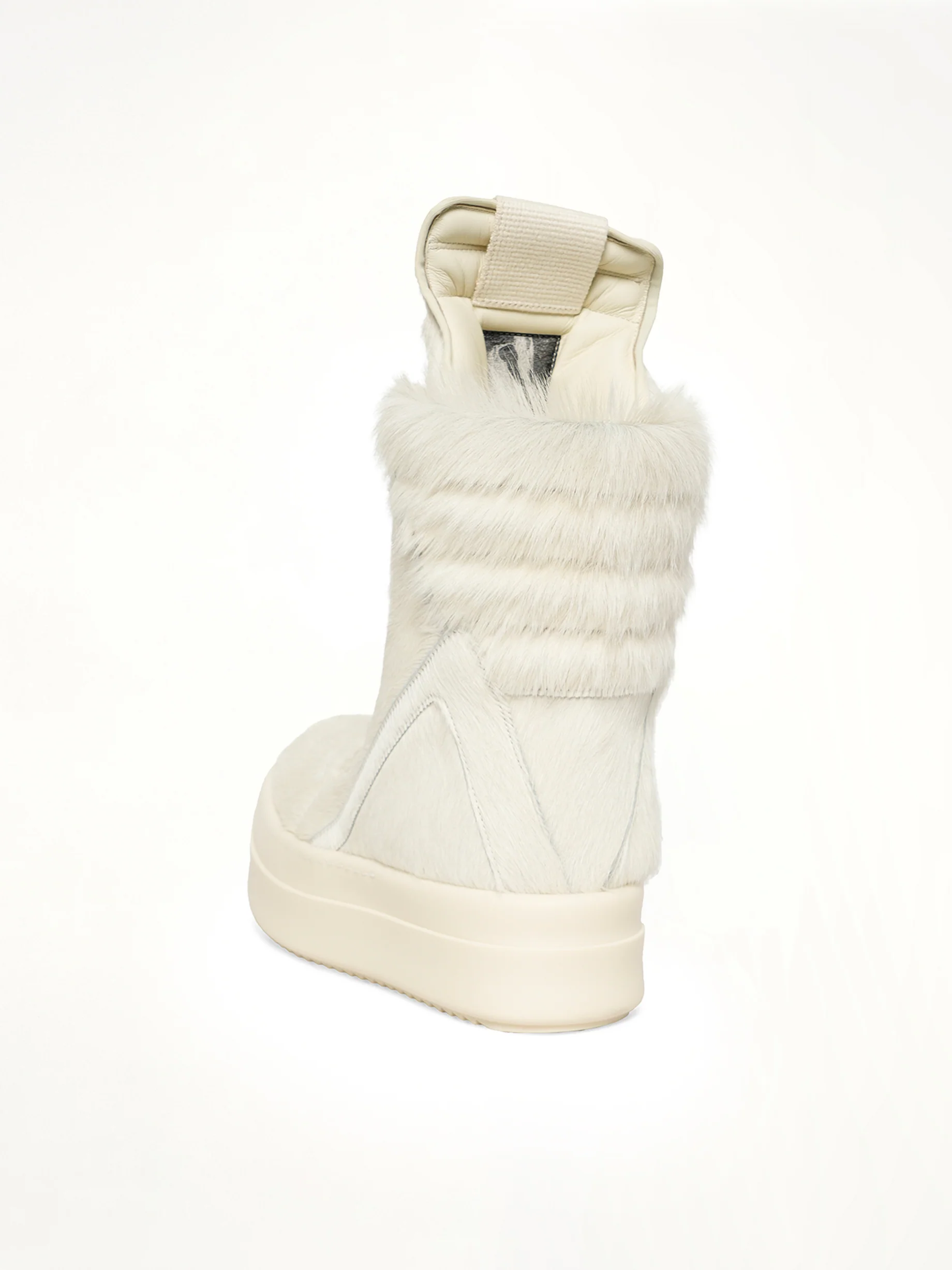 Fur Megageobasket in Milk - Image 3