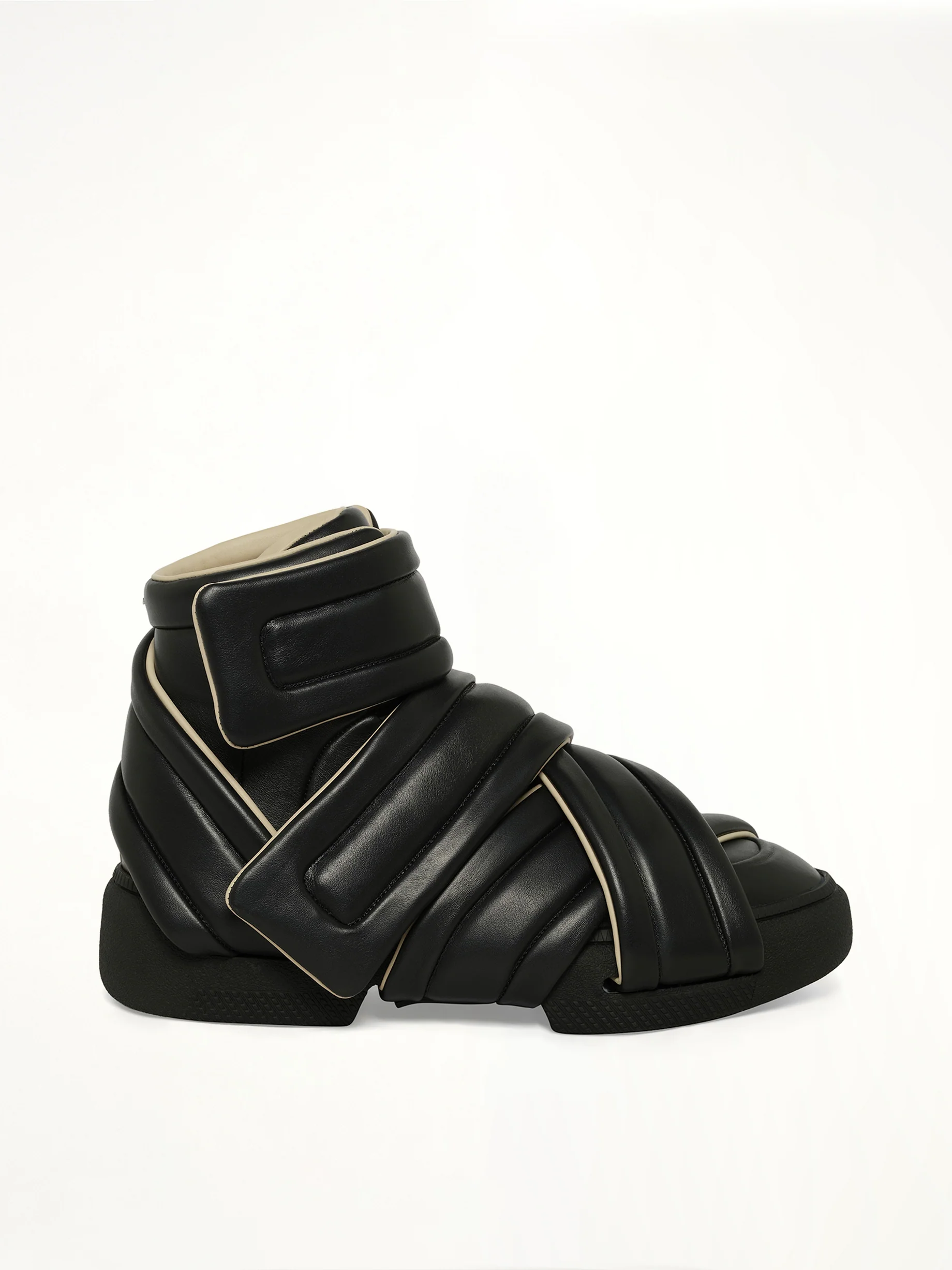 Future Show Sneaker in Black