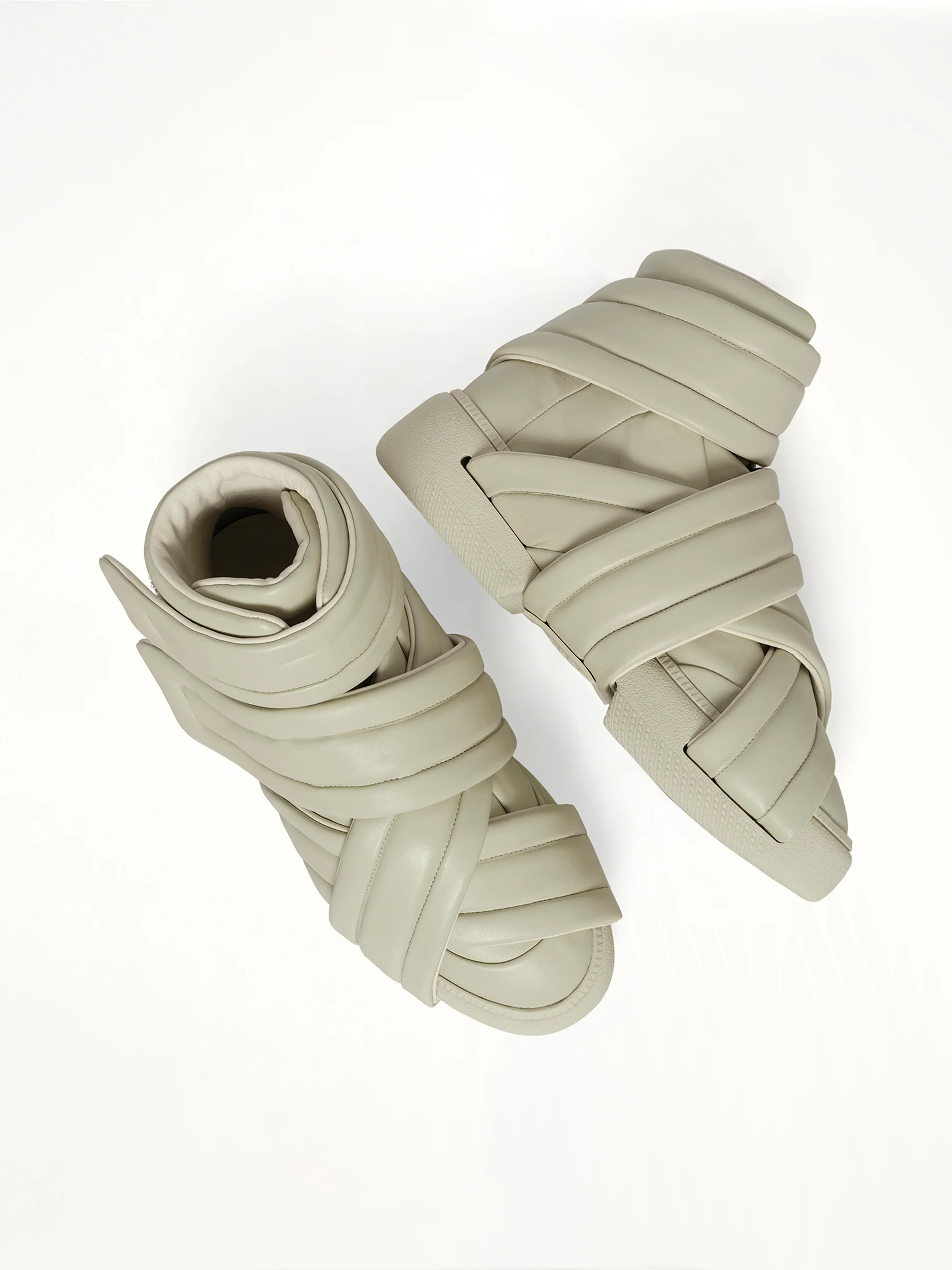 Future Show Sneaker in Oyster Gray - Image 4