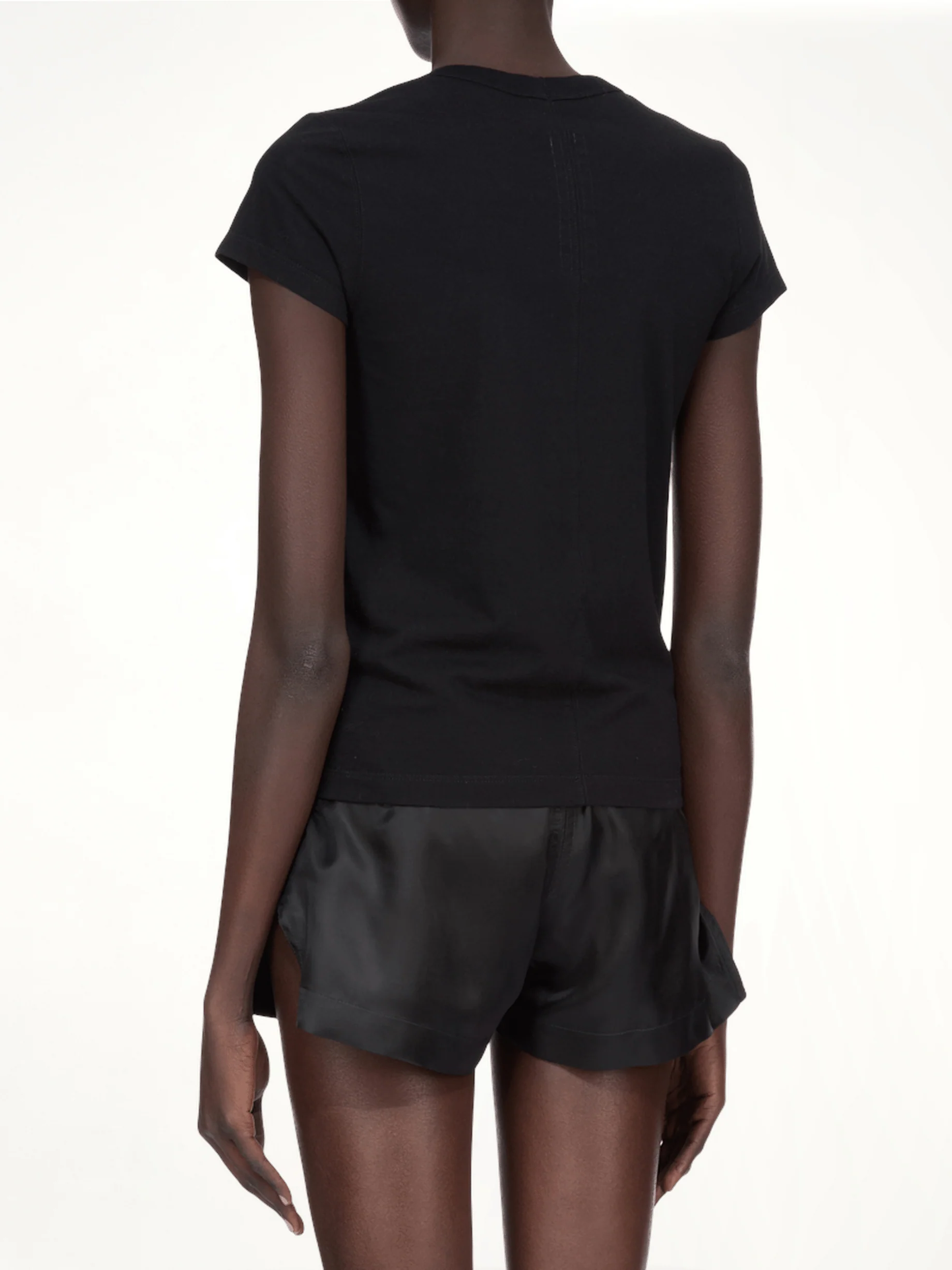 Cropped Level T-Shirt in Black - Image 7