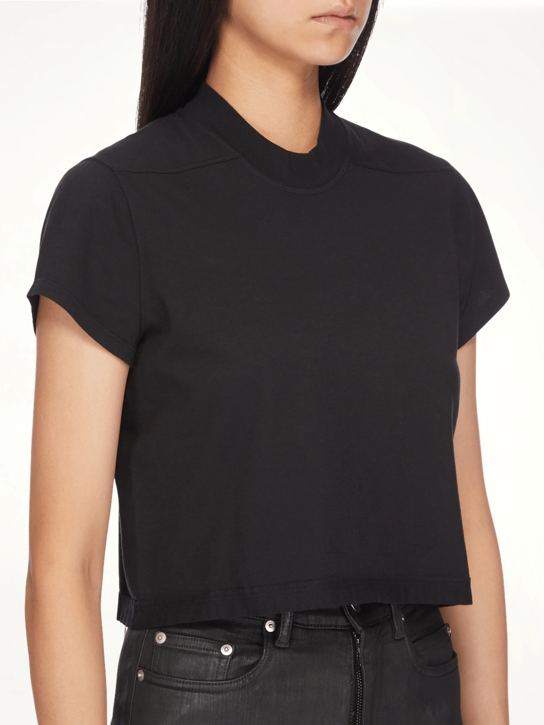 Cropped Small Level T-Shirt in Black - Image 3