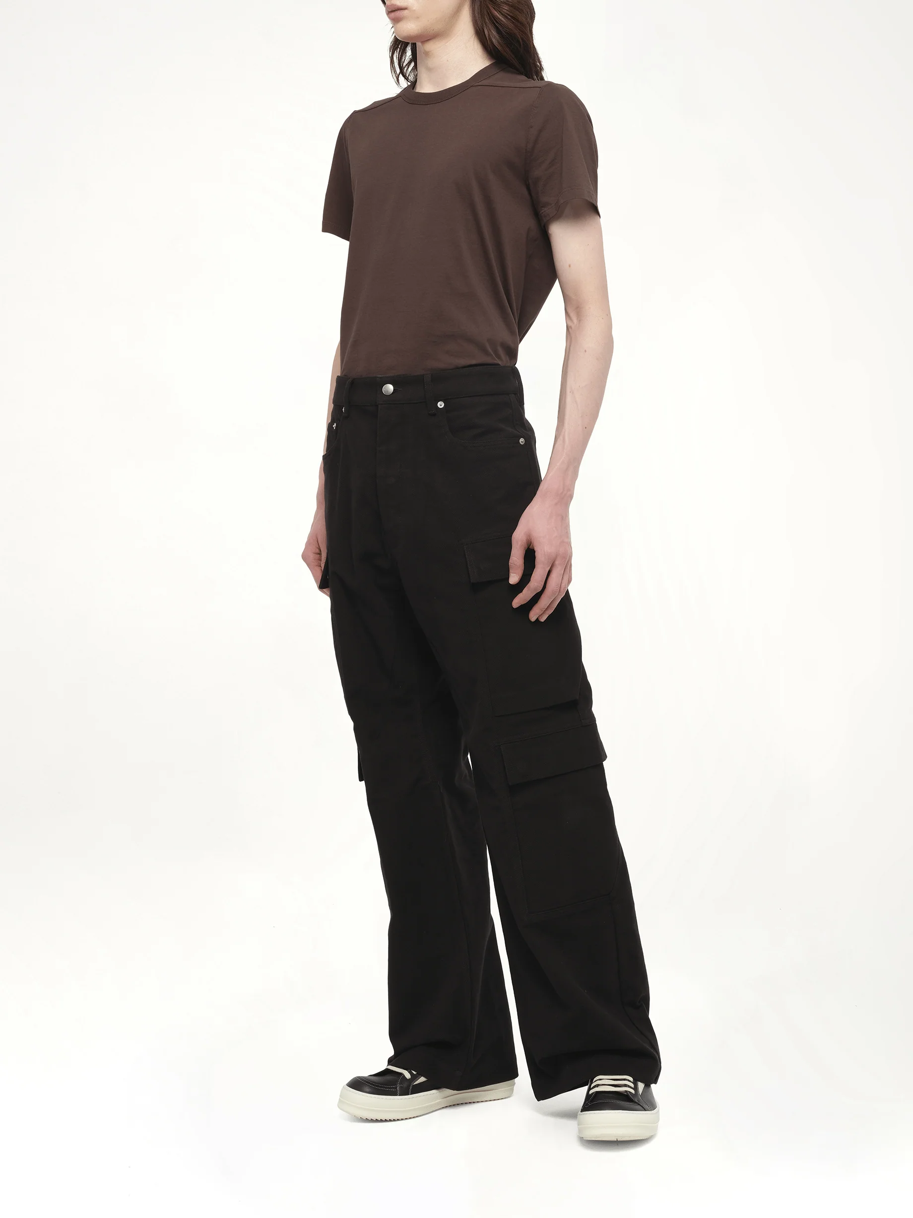 Double Cargo Jeans in Black - Image 4