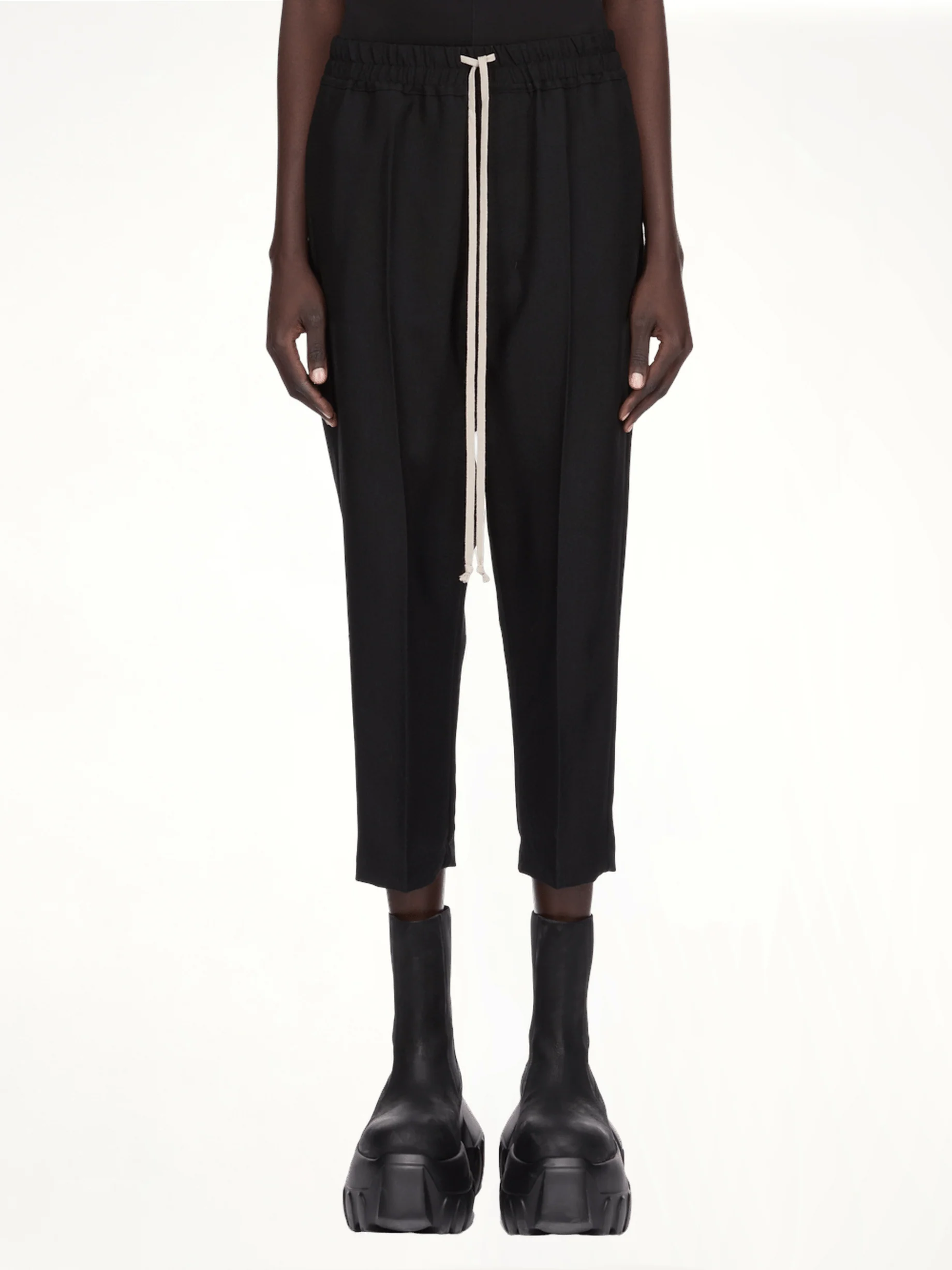 Drawstring Astaires Cropped in Black