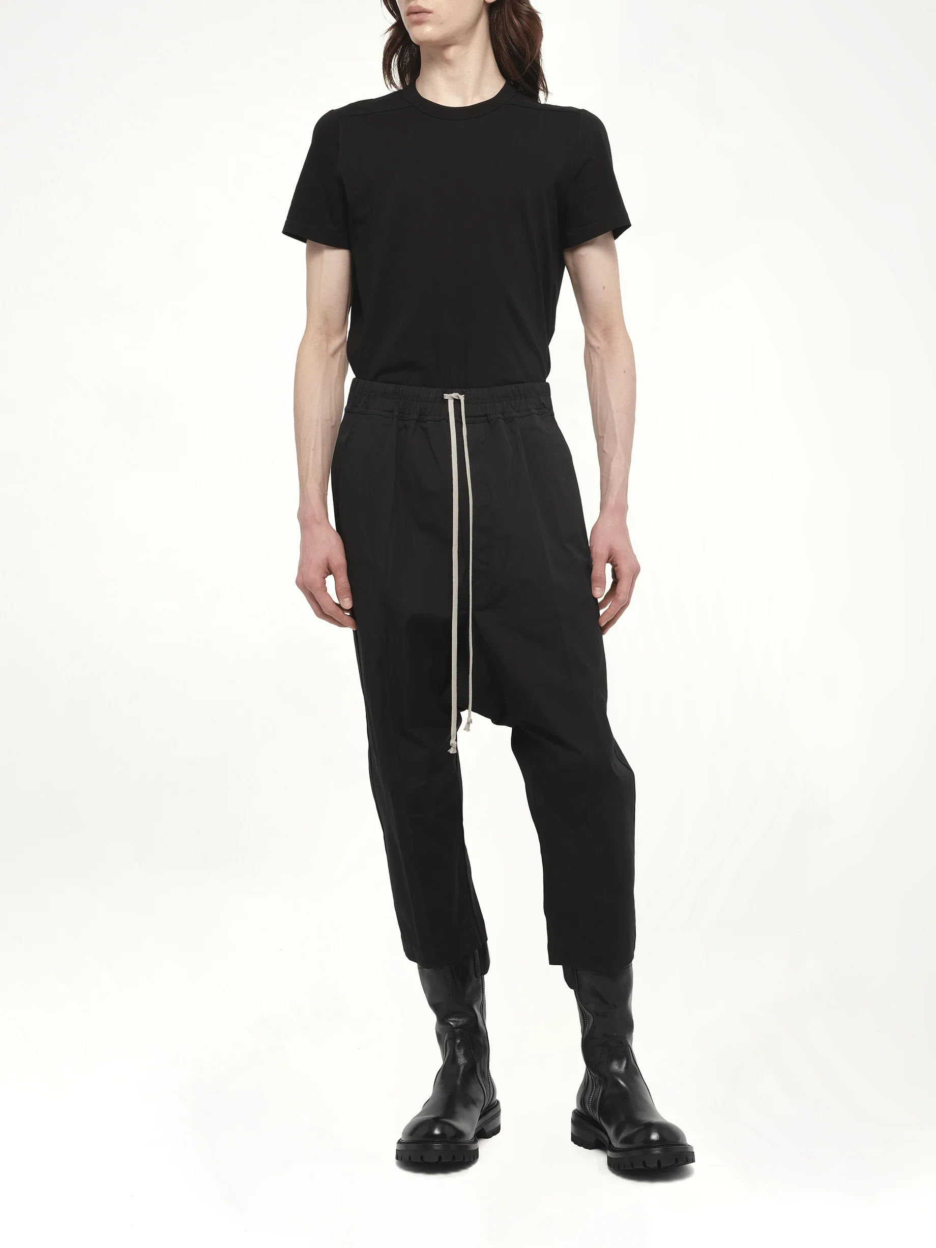 Drawstring Cropped Pants in Black - Image 4