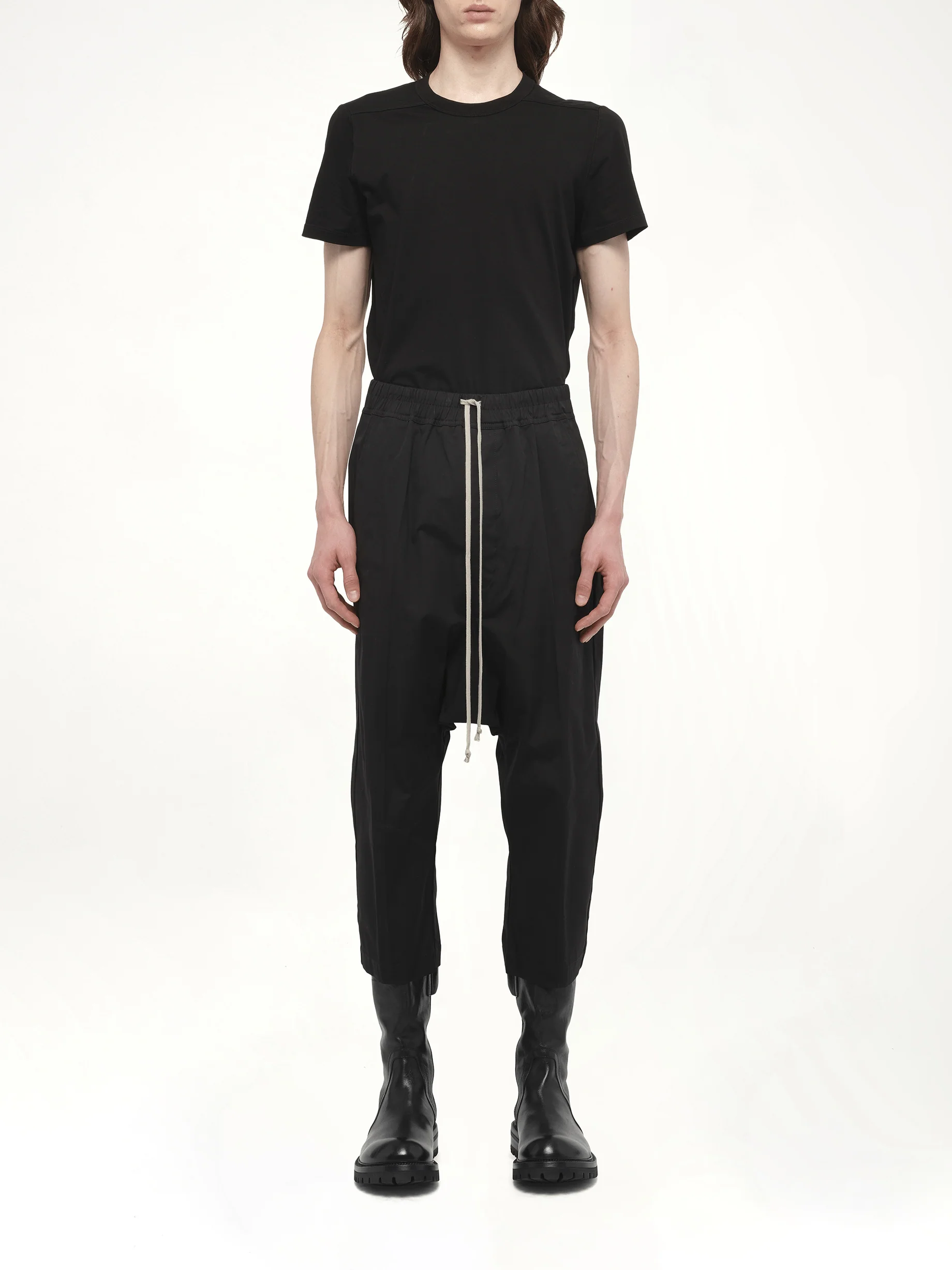 Drawstring Cropped Pants in Black - Image 7