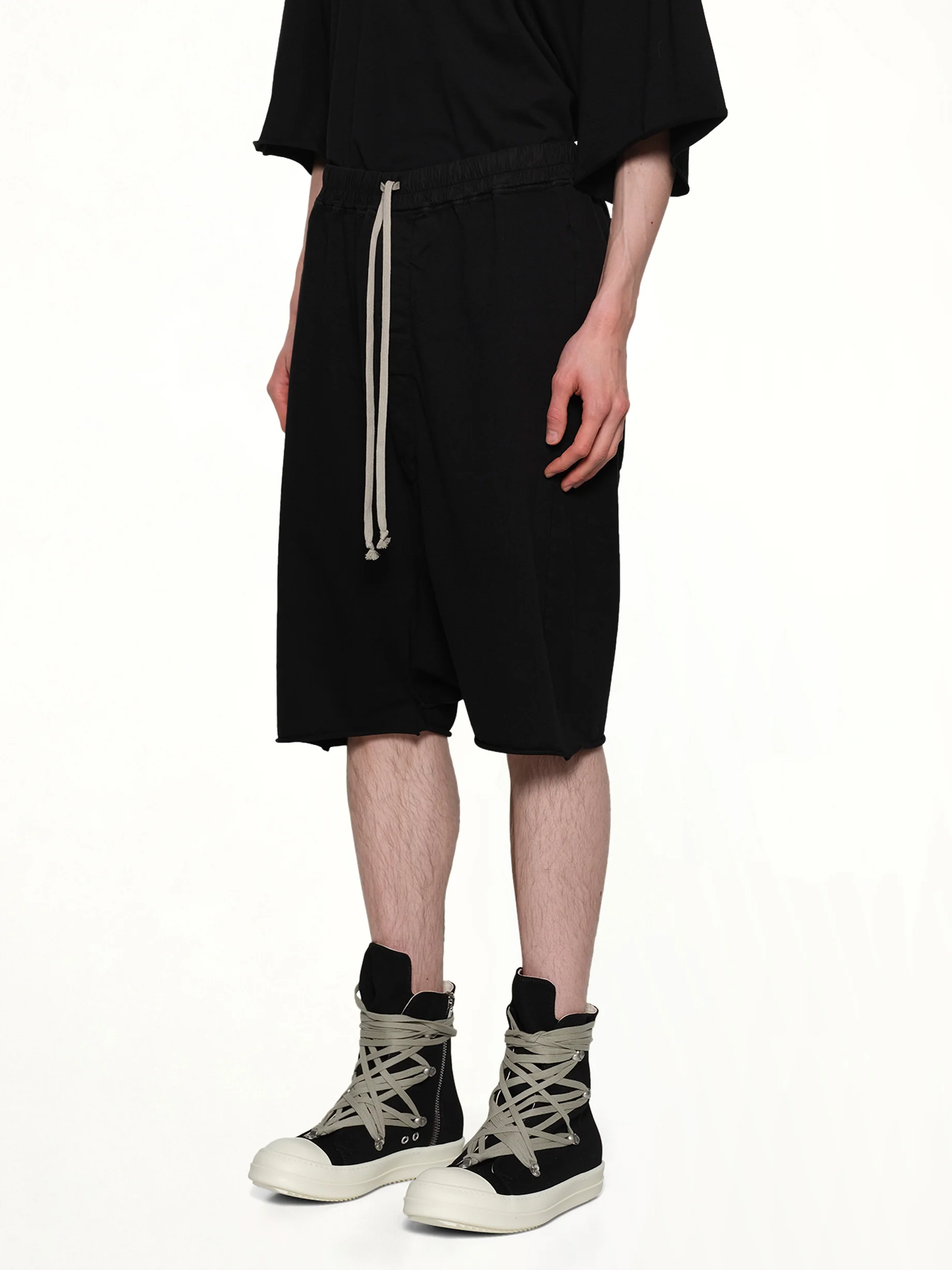 Drawstring Pods in Black - Image 3