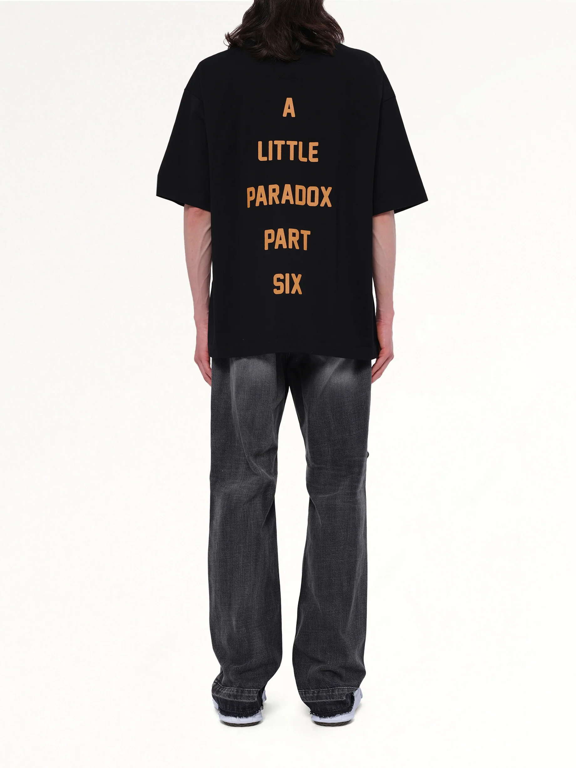 Leon Printed T-Shirt in Black - Image 5