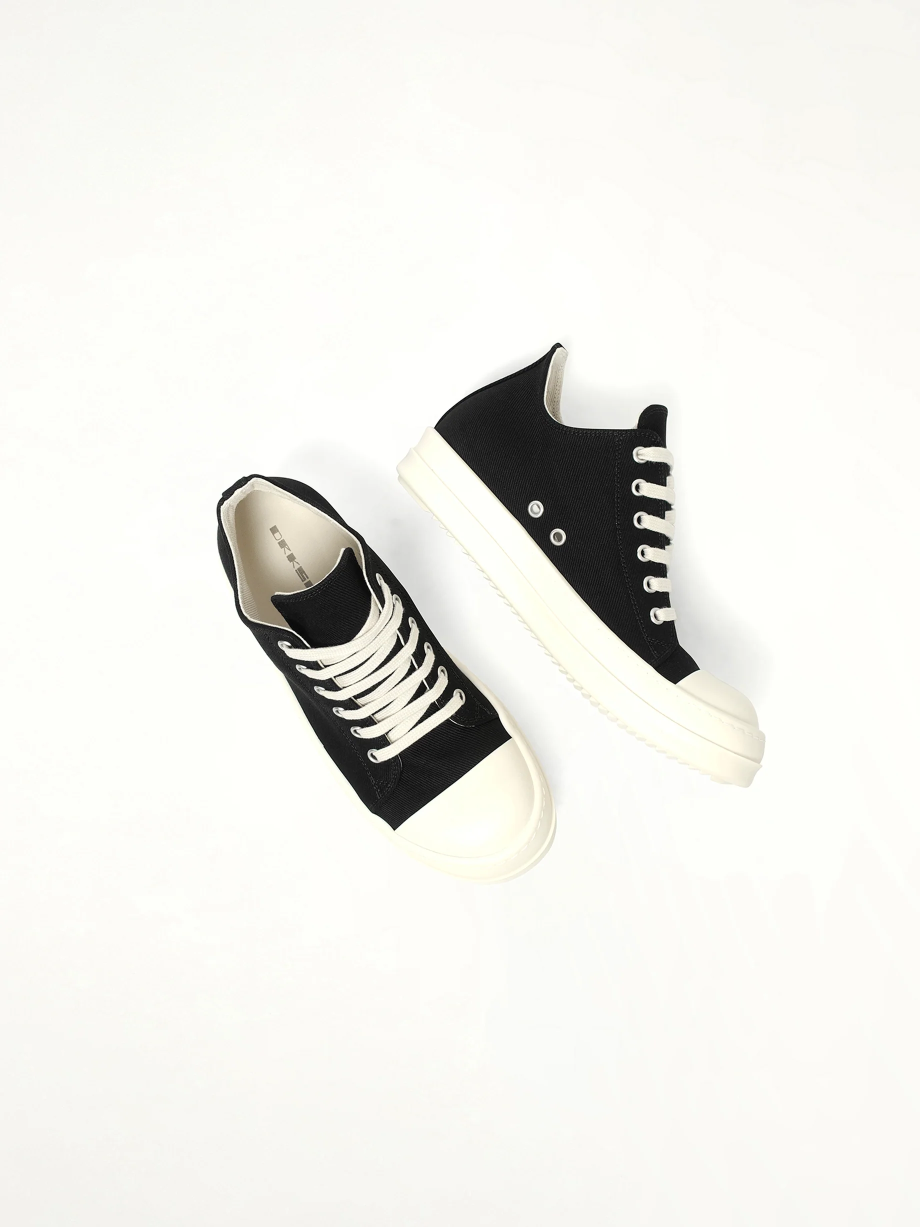 Low Sneaks in Black/Milk/Milk - Image 4
