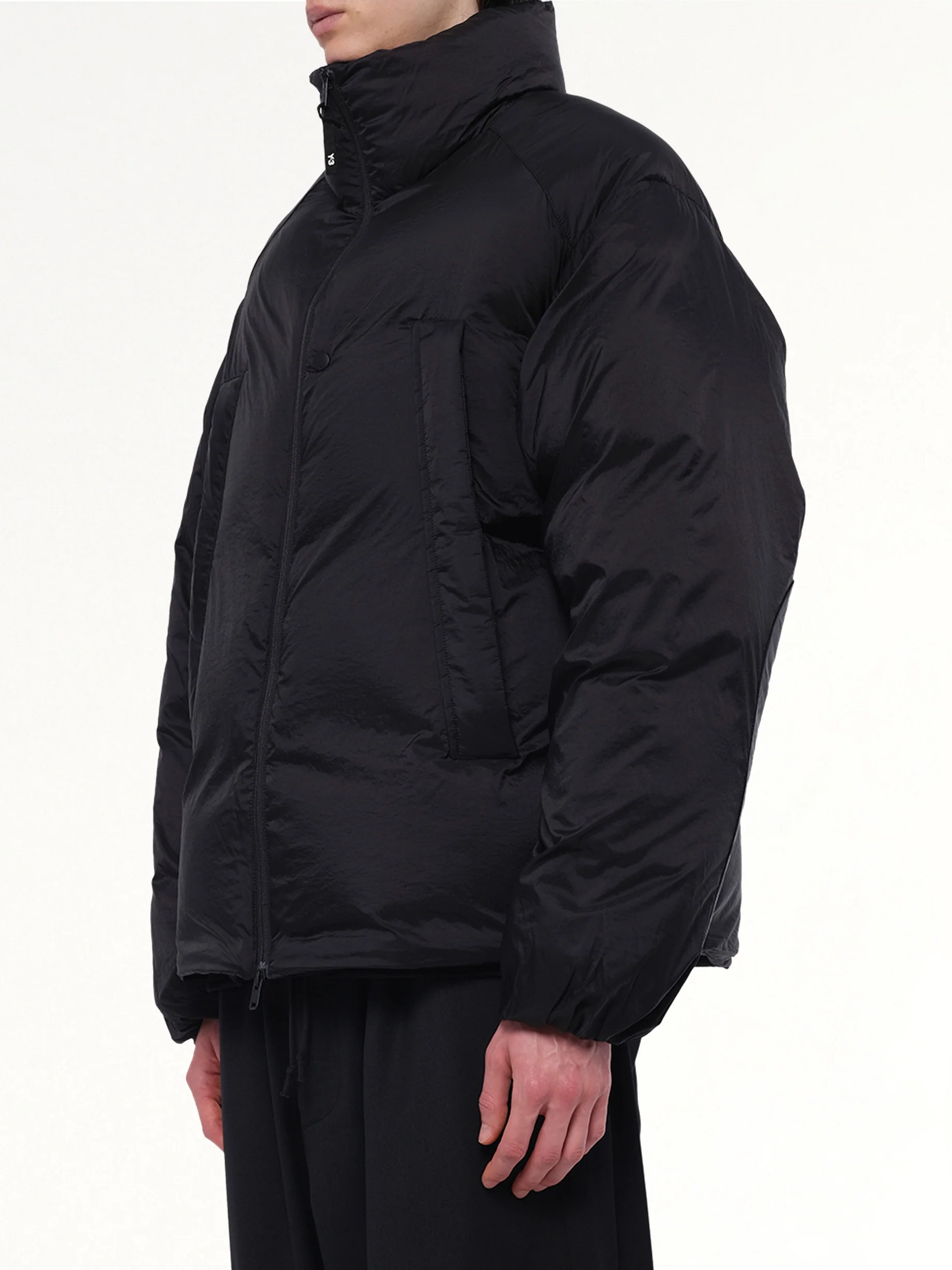 Puffer Jacket in Black - Image 3
