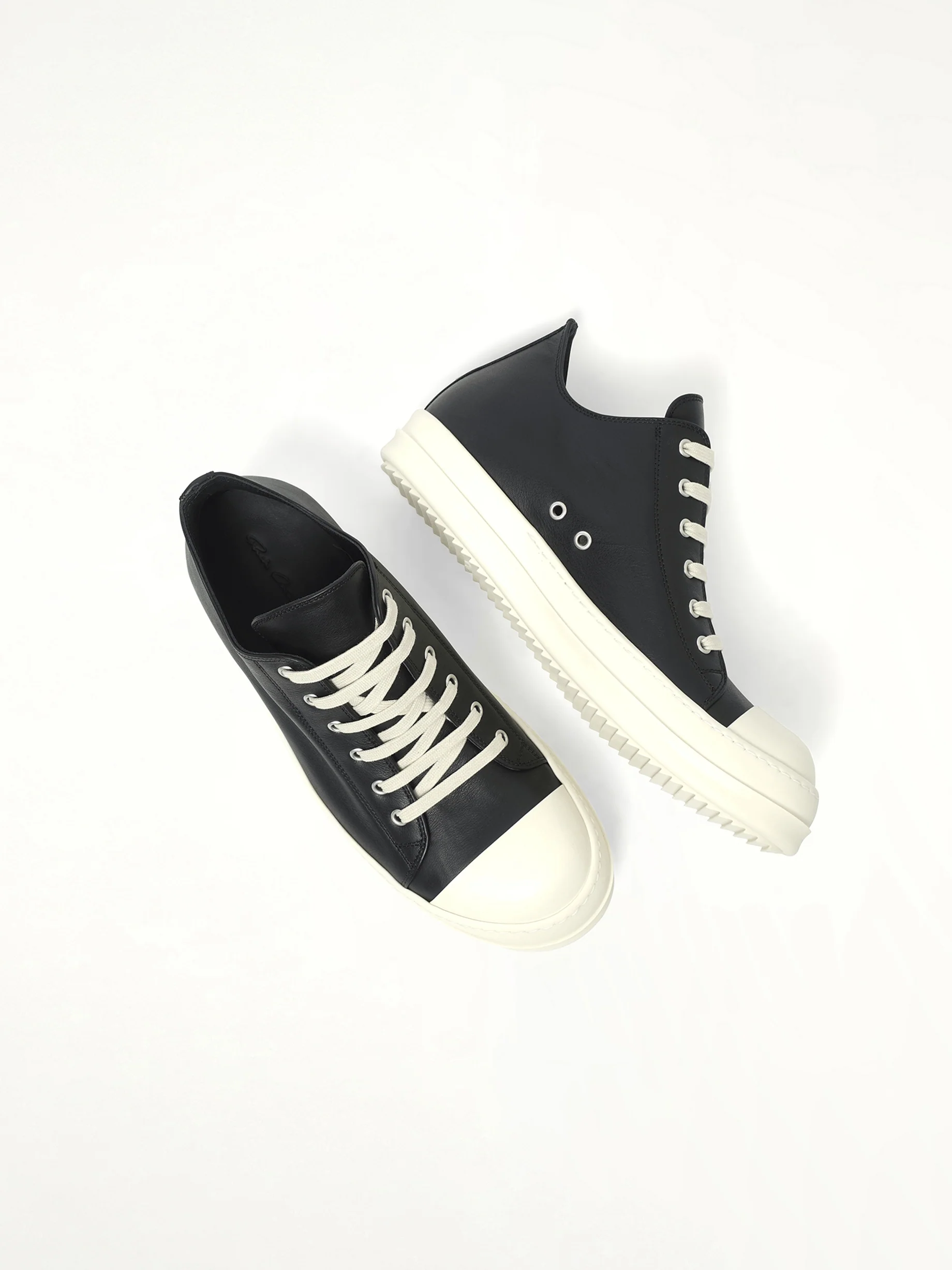 Low Sneaks in Black/Milk/Milk - Image 4