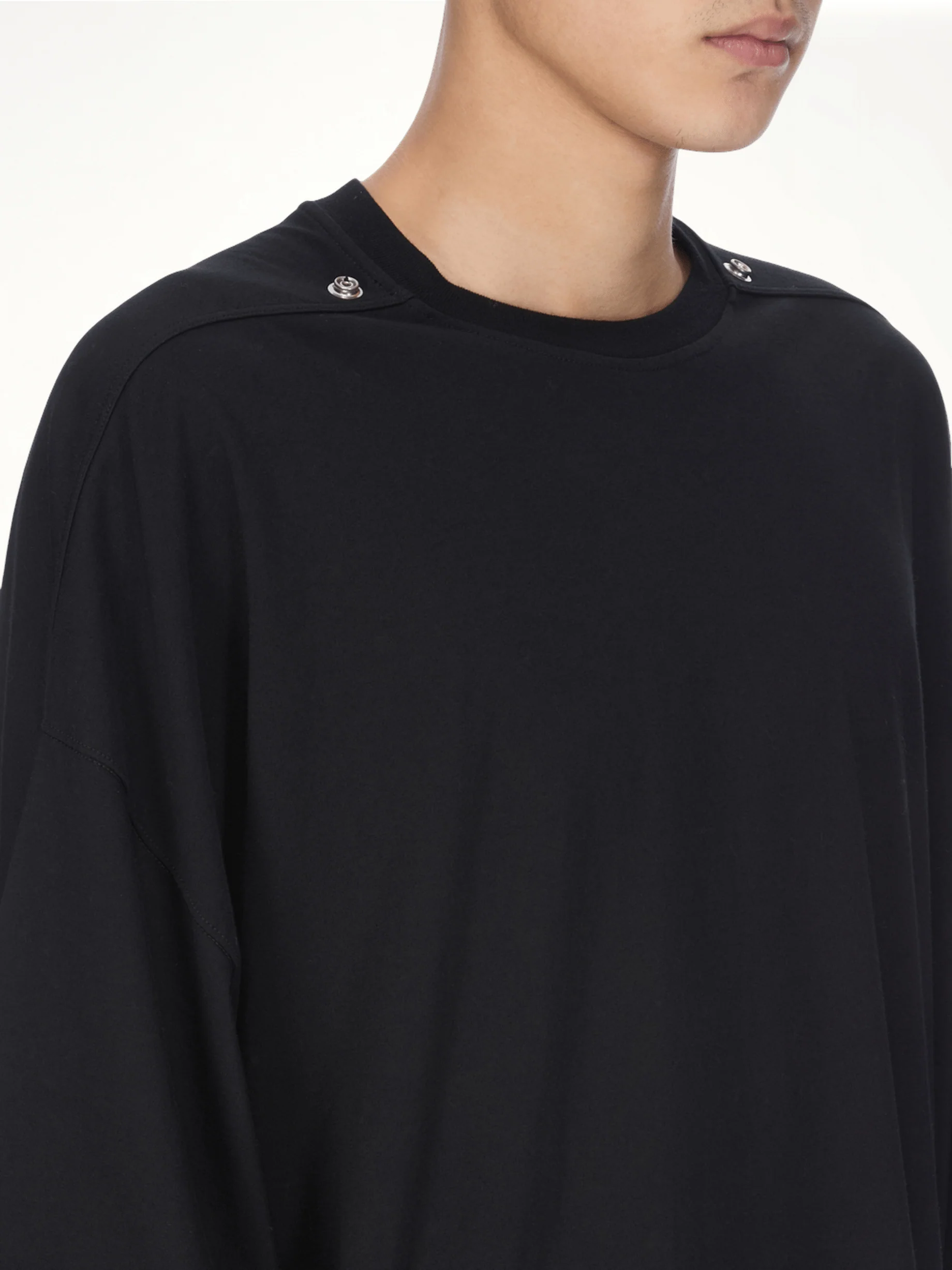Stud Tommy T in Black - Image 3