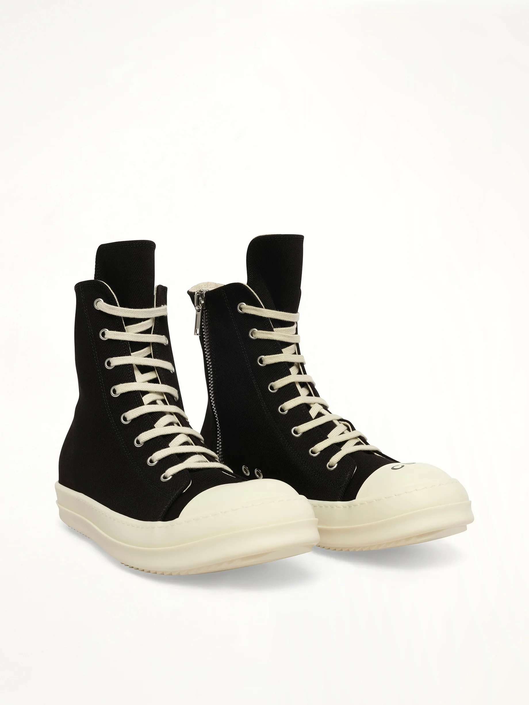 Sneaks in Black/Milk/Milk - Image 2